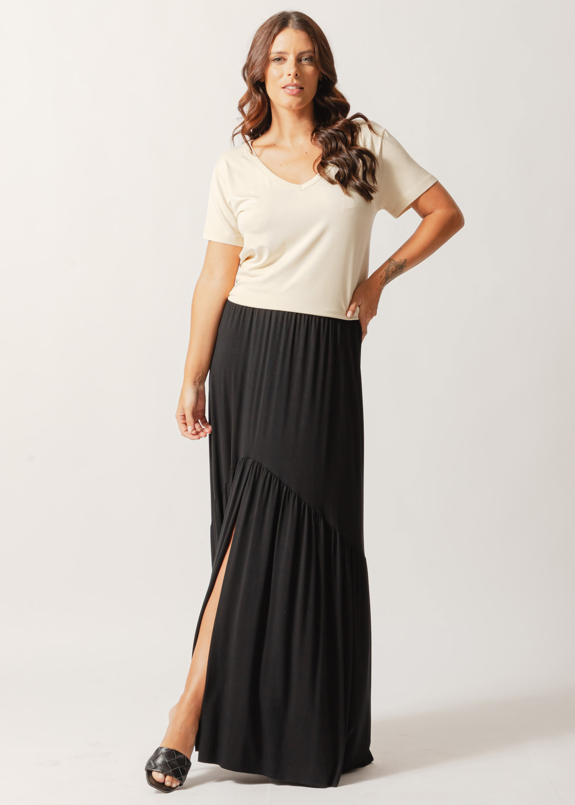 Saia Longa Fenda Preta