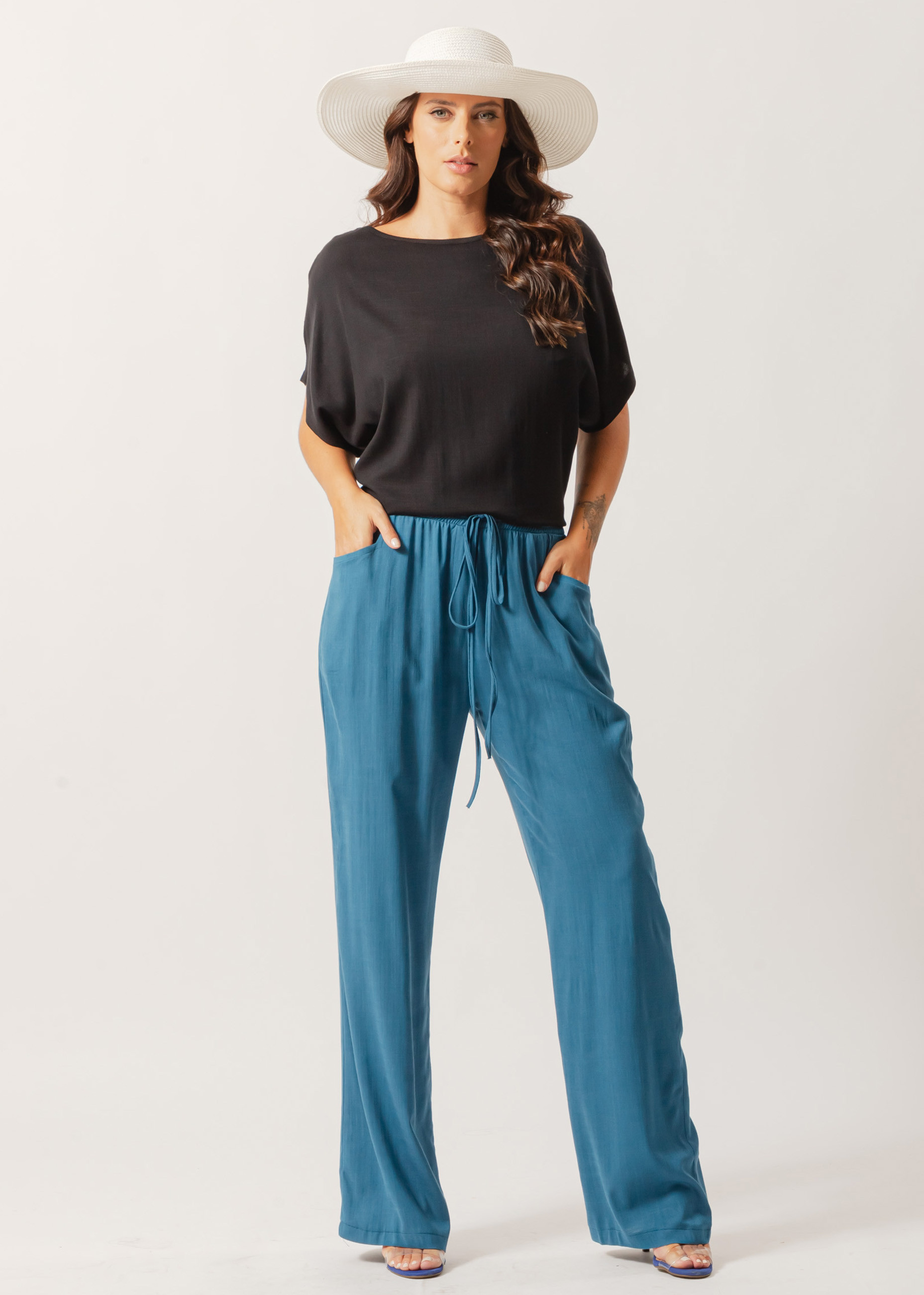 Calça Reta Linho Azul Petróleo