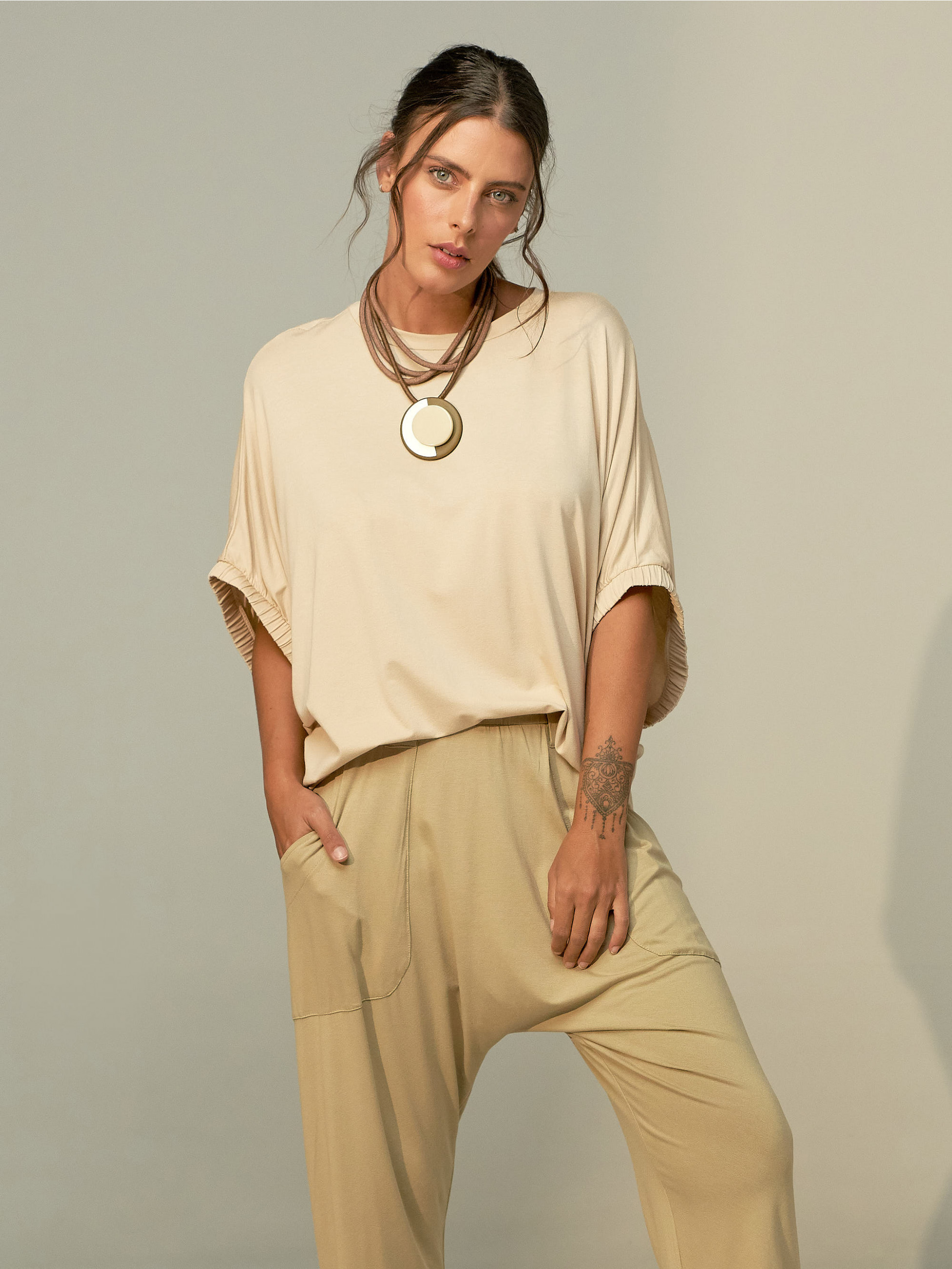 Blusa Punho Elástico Areia