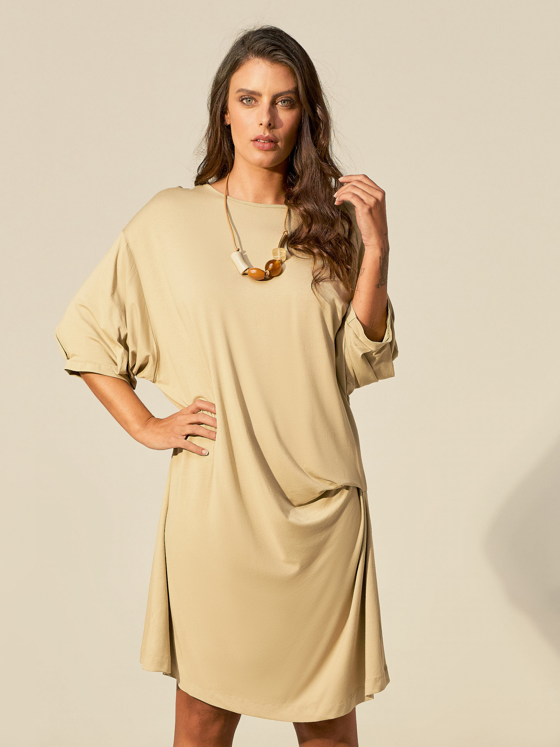 Vestido Midi Drapeado Cáqui