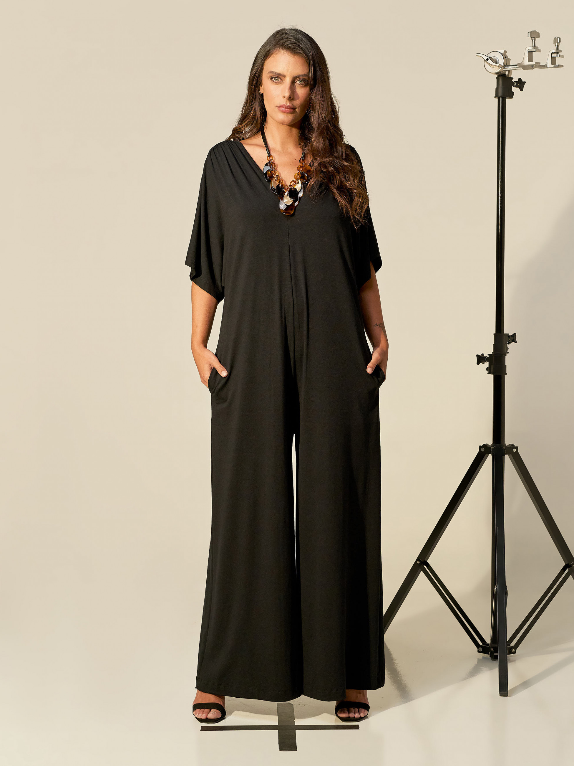 Macacão Morcego Malha Preto