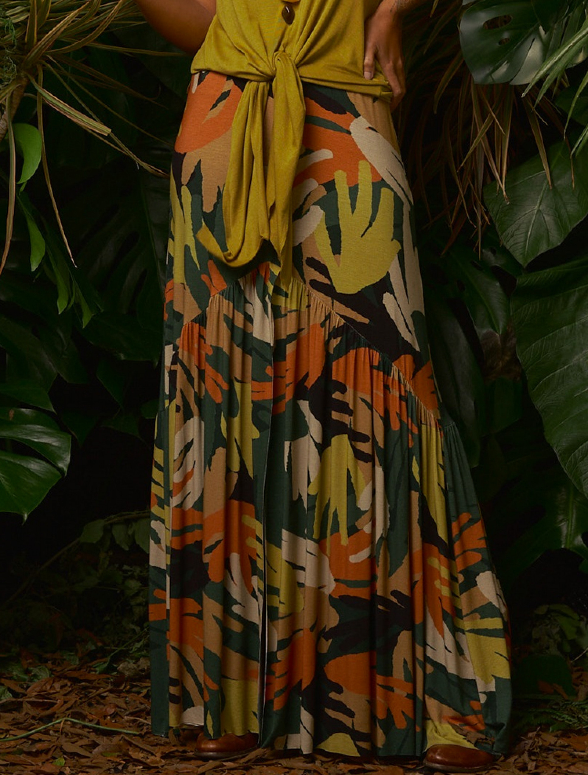 Saia Franzida Aberta Camuflada 