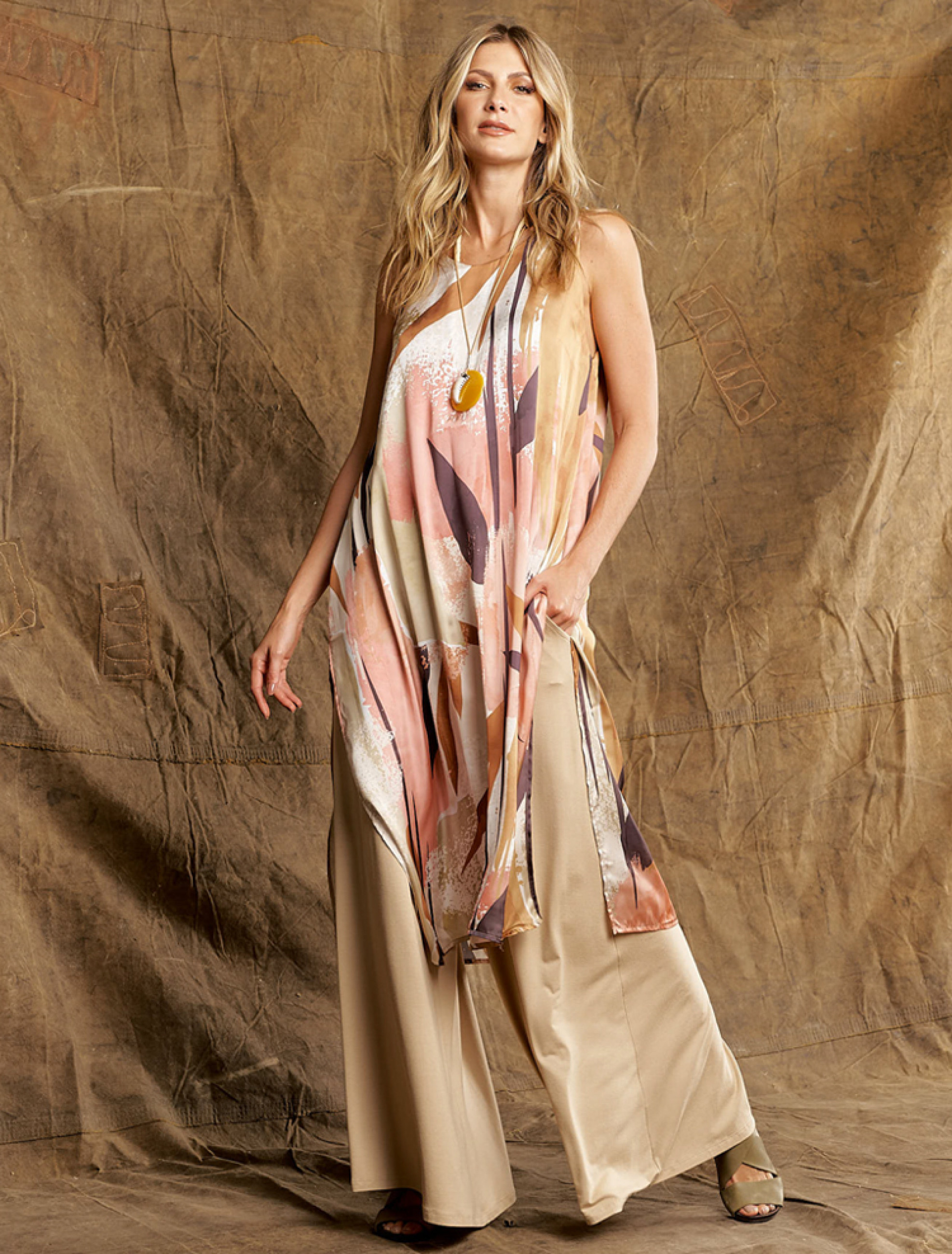 Regata Longa Acetinada Folhagem Rose