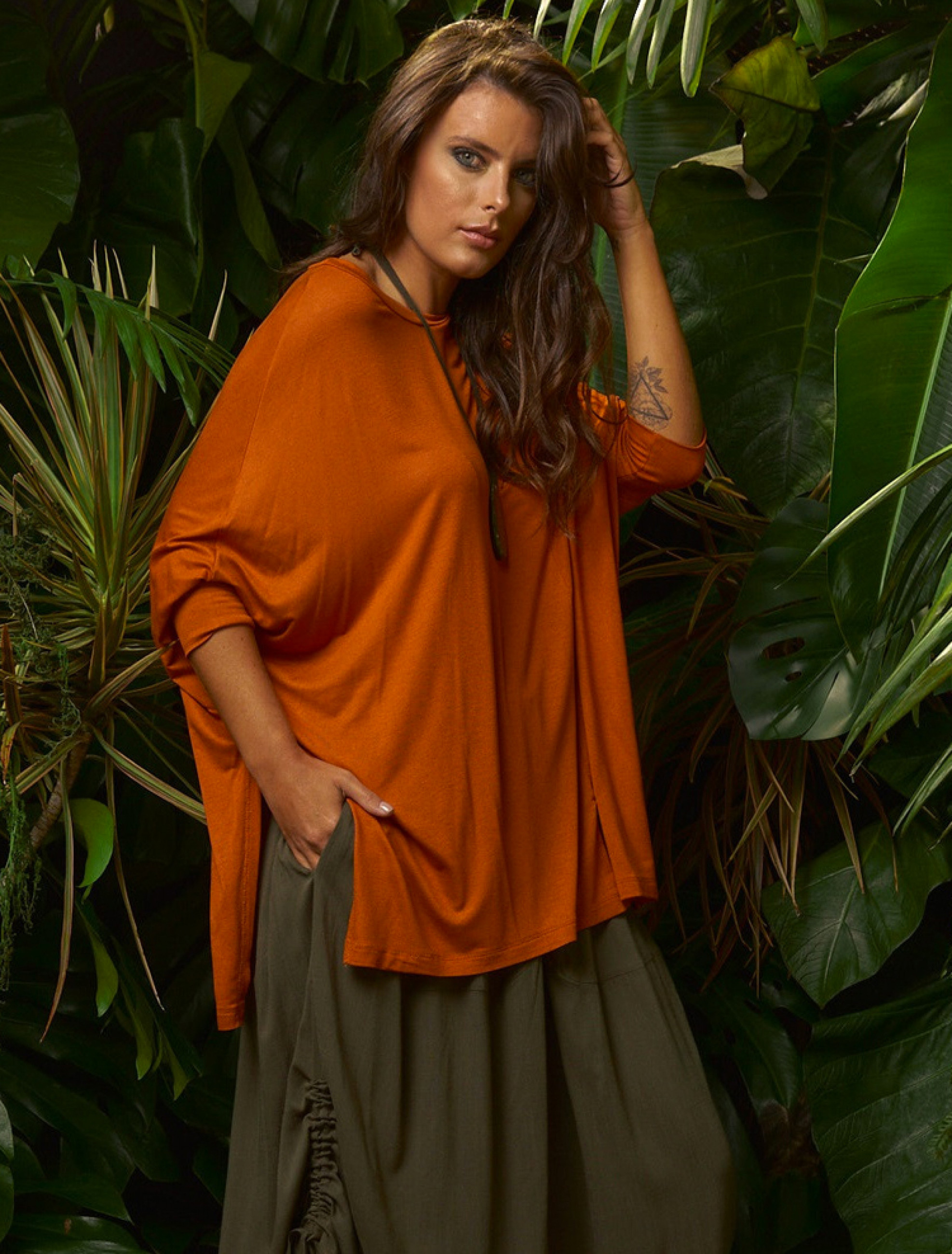 Blusa Soft Fenda Lateral Telha