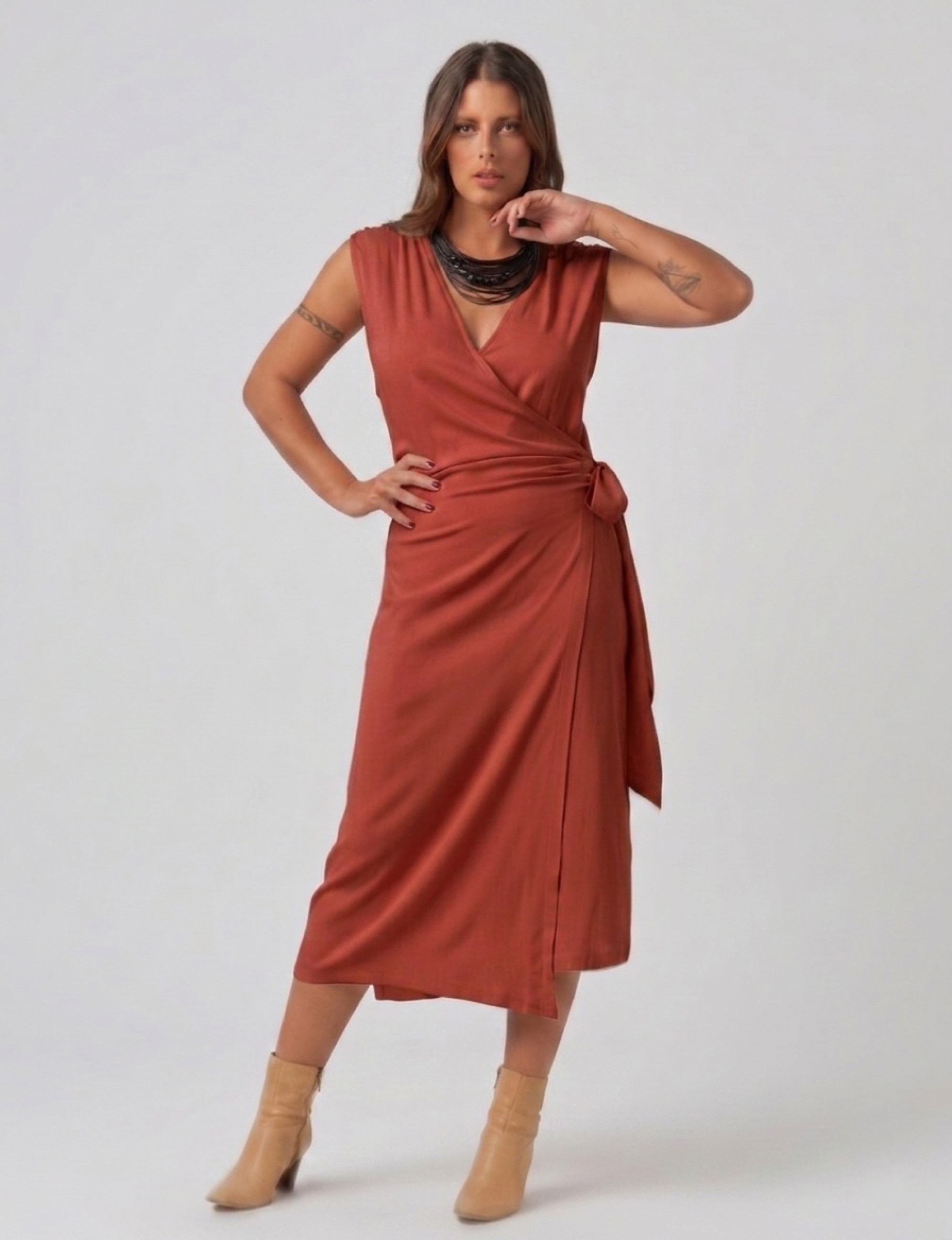 Vestido Linho Envelope Marrom Argila