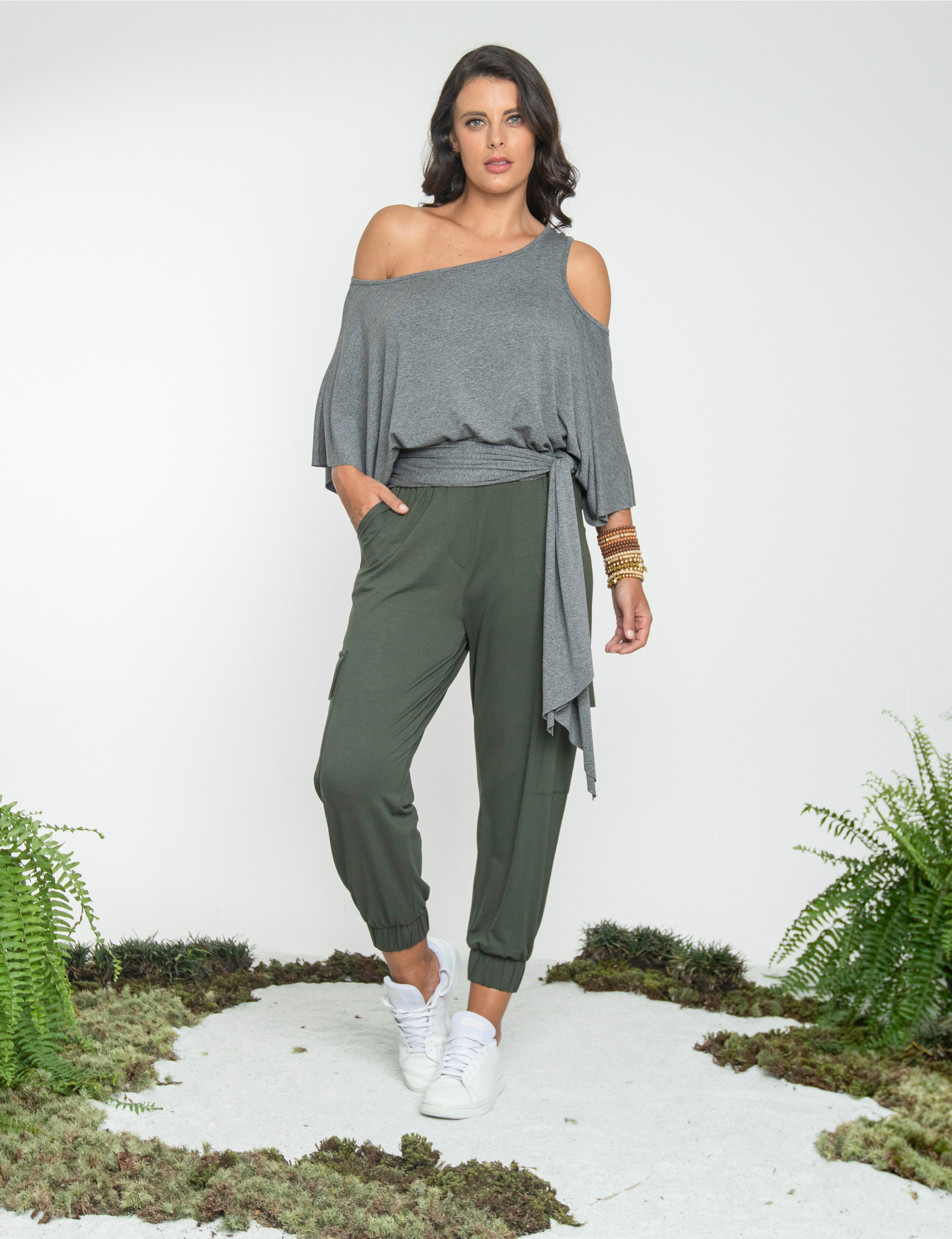 Blusa Abertura Ombros Faixa Cinza Mescla