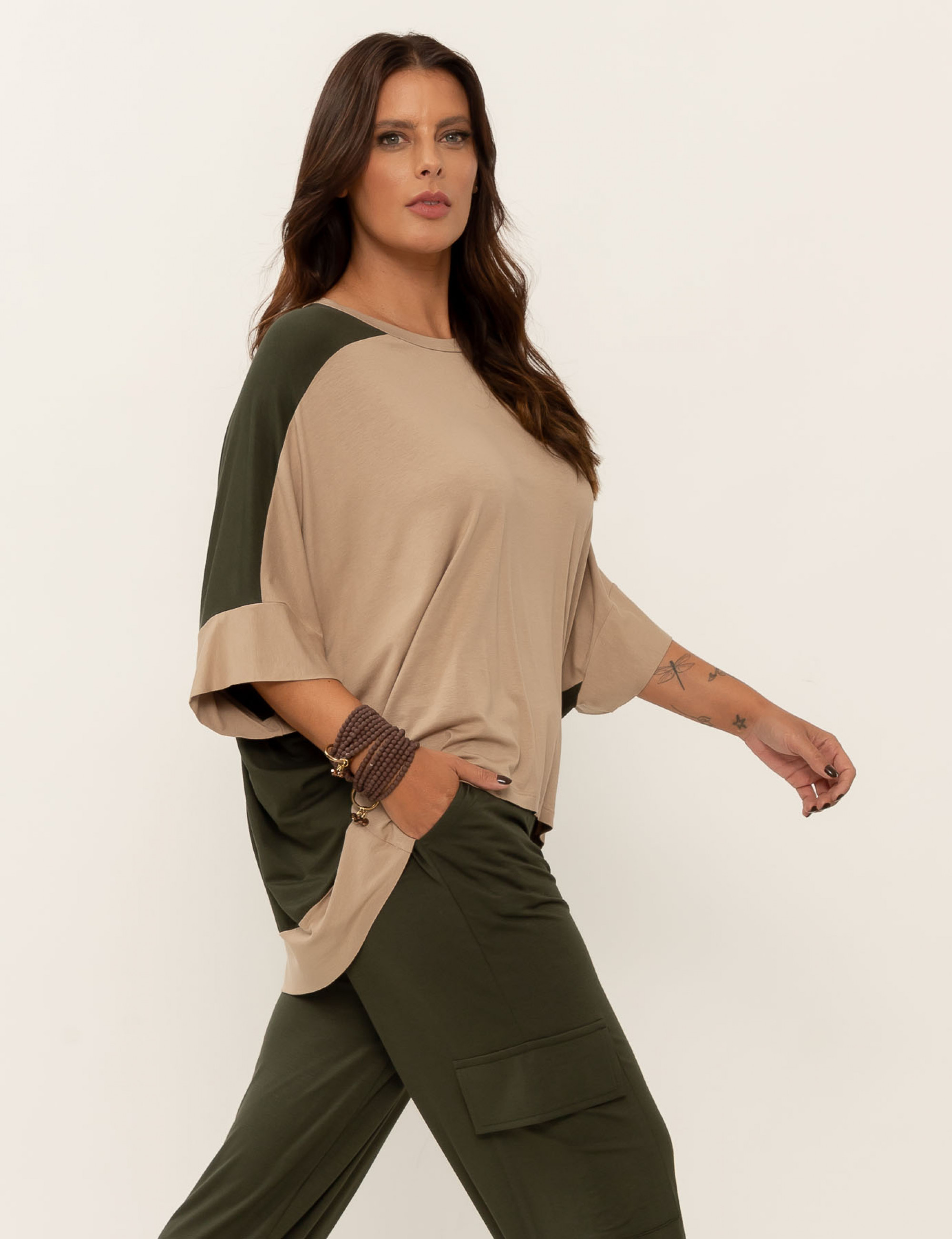 Blusa Bicolor Ampla Verde Militar