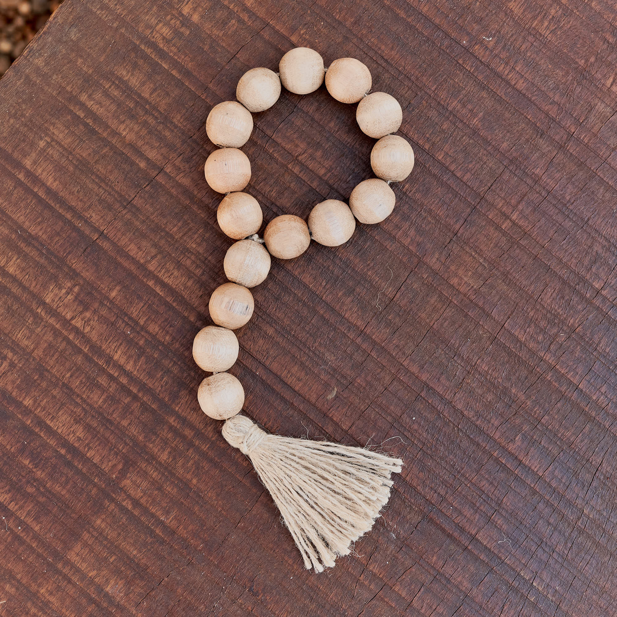 Adorno Madeira Cerejeira