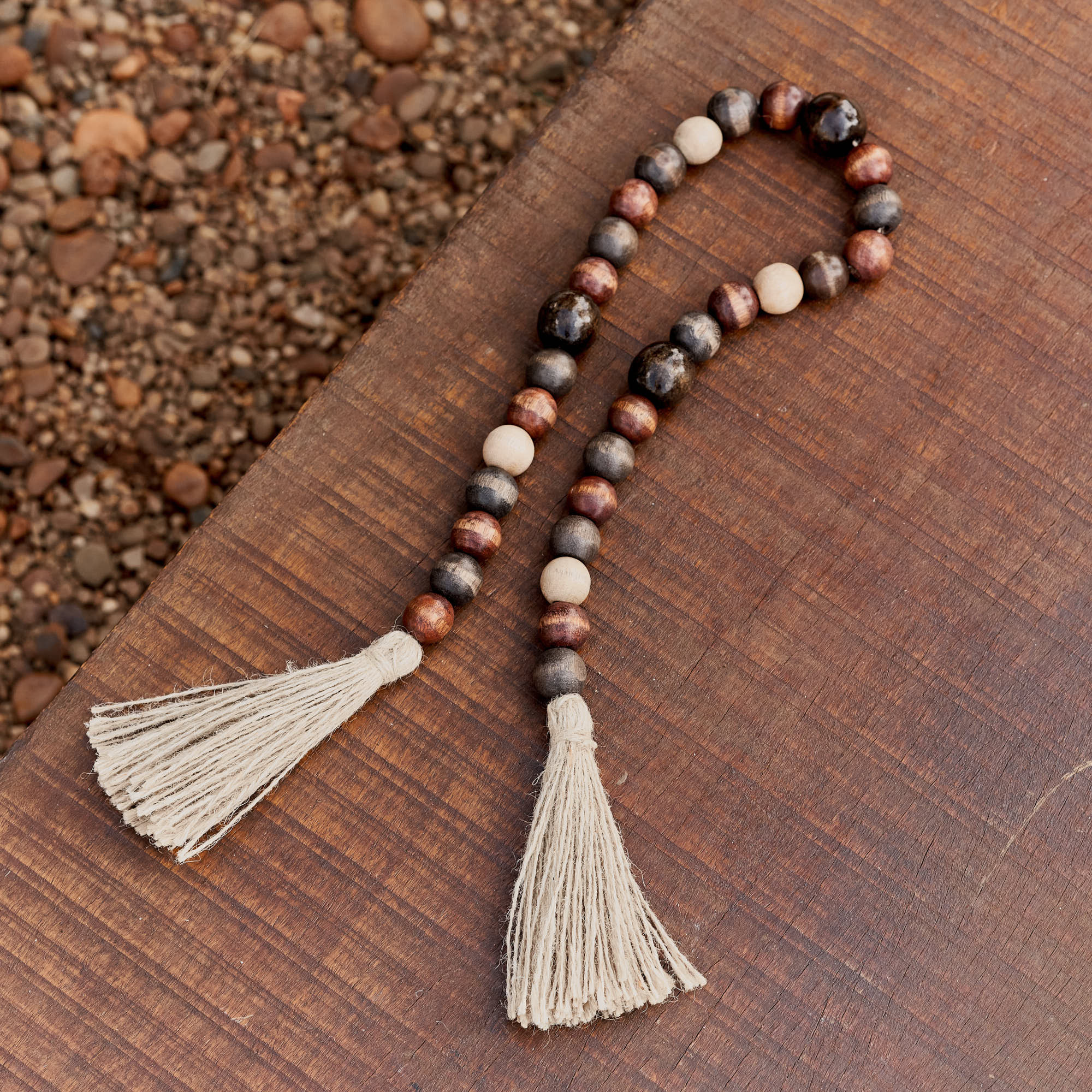 Colar Mesa Casal Castanho