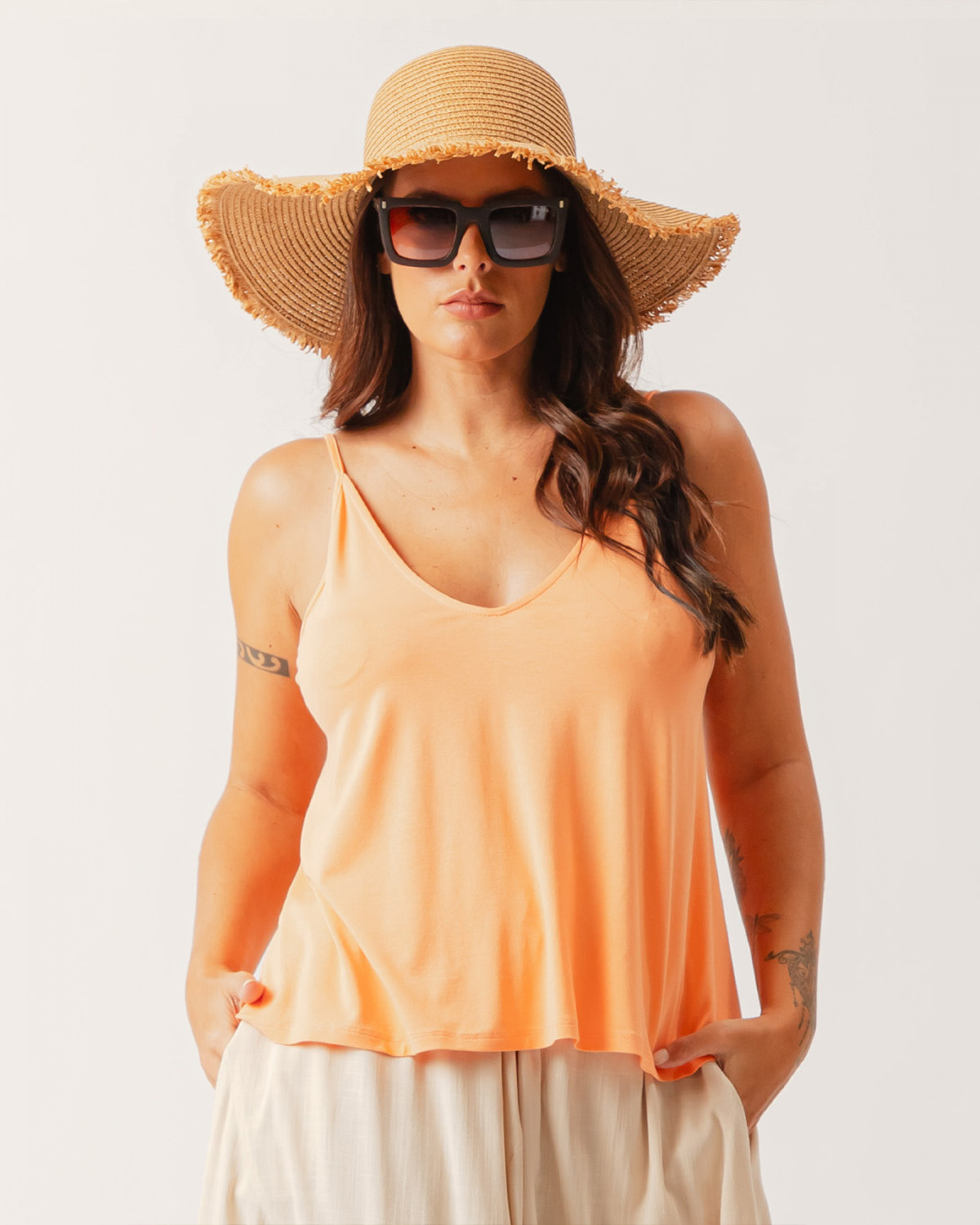 Regata Evasê Alcinha Alegria