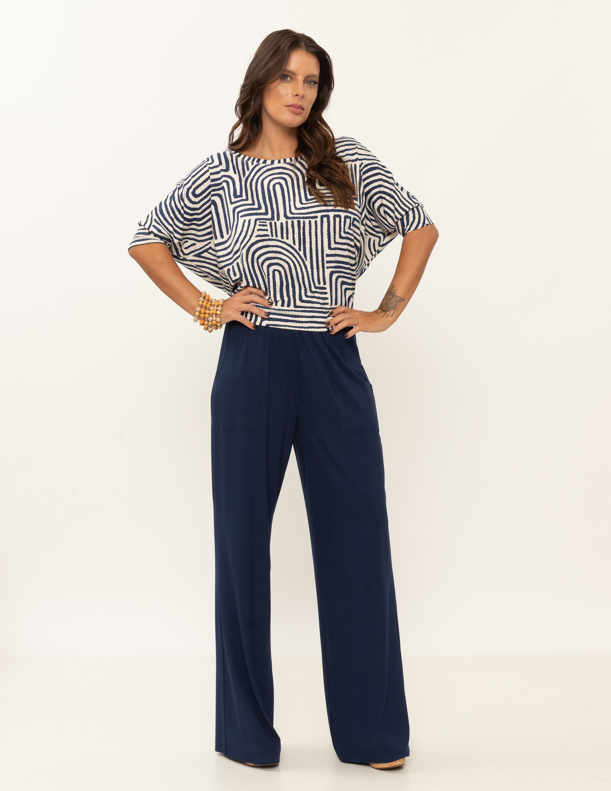 Blusa Quadrada Estampa Labirinto Marinho