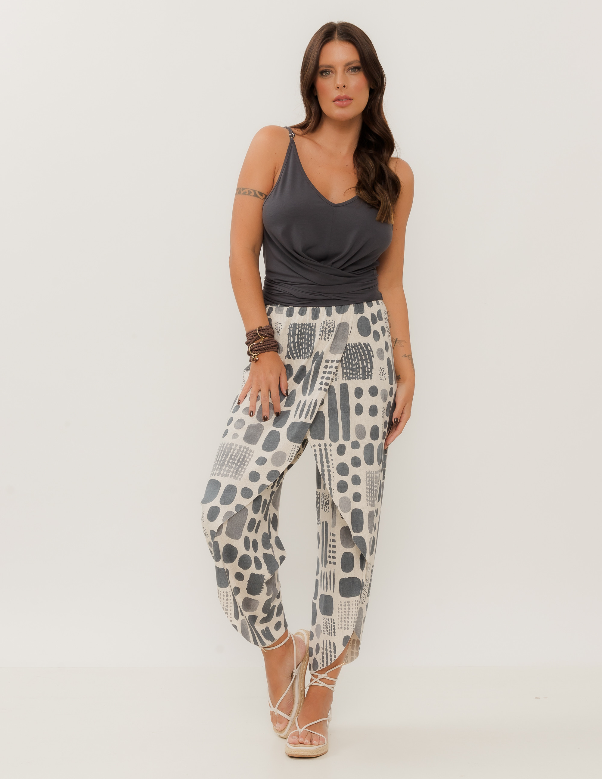 Calça Envelope Estampa Etnica Calcario