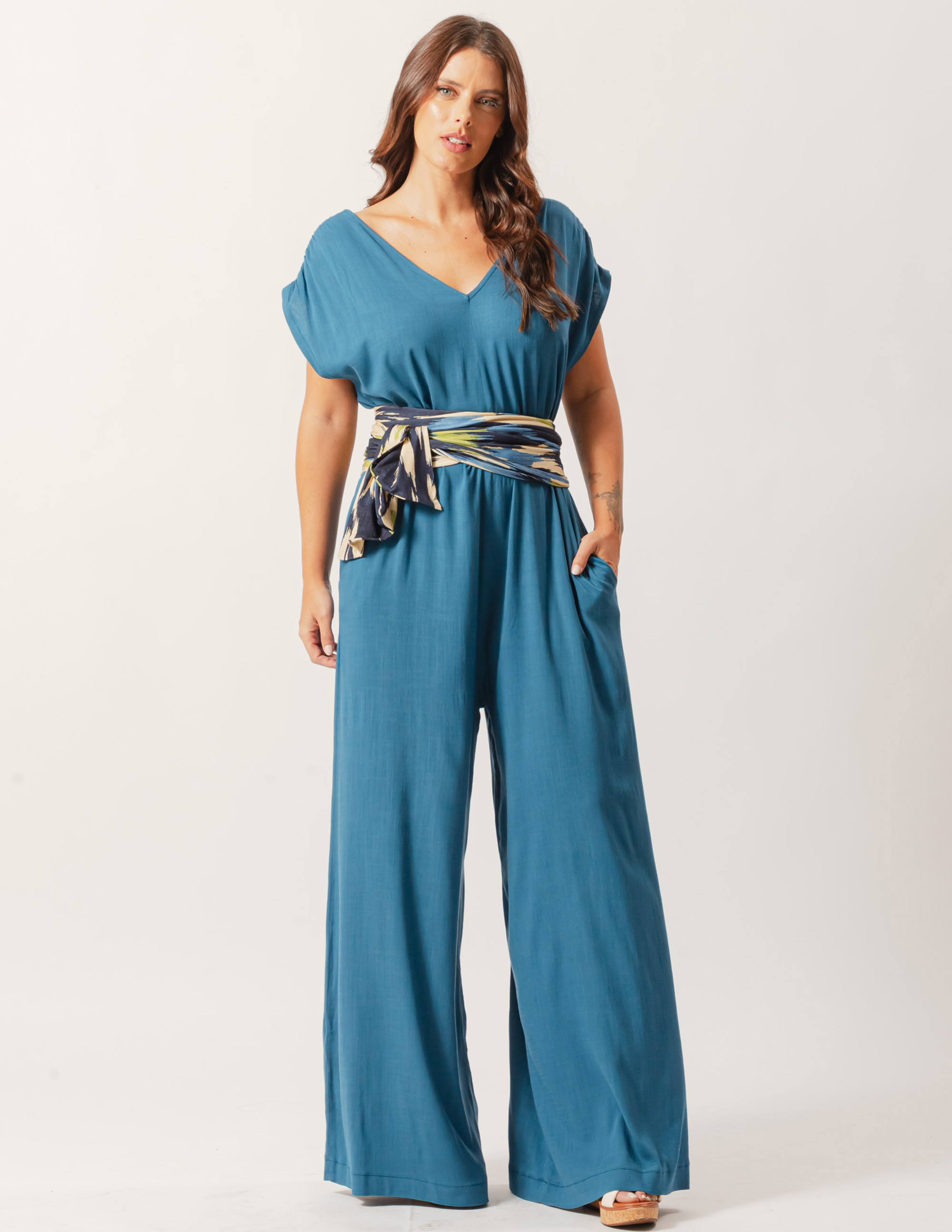 Macacão Pantalona Linho Azul Petróleo