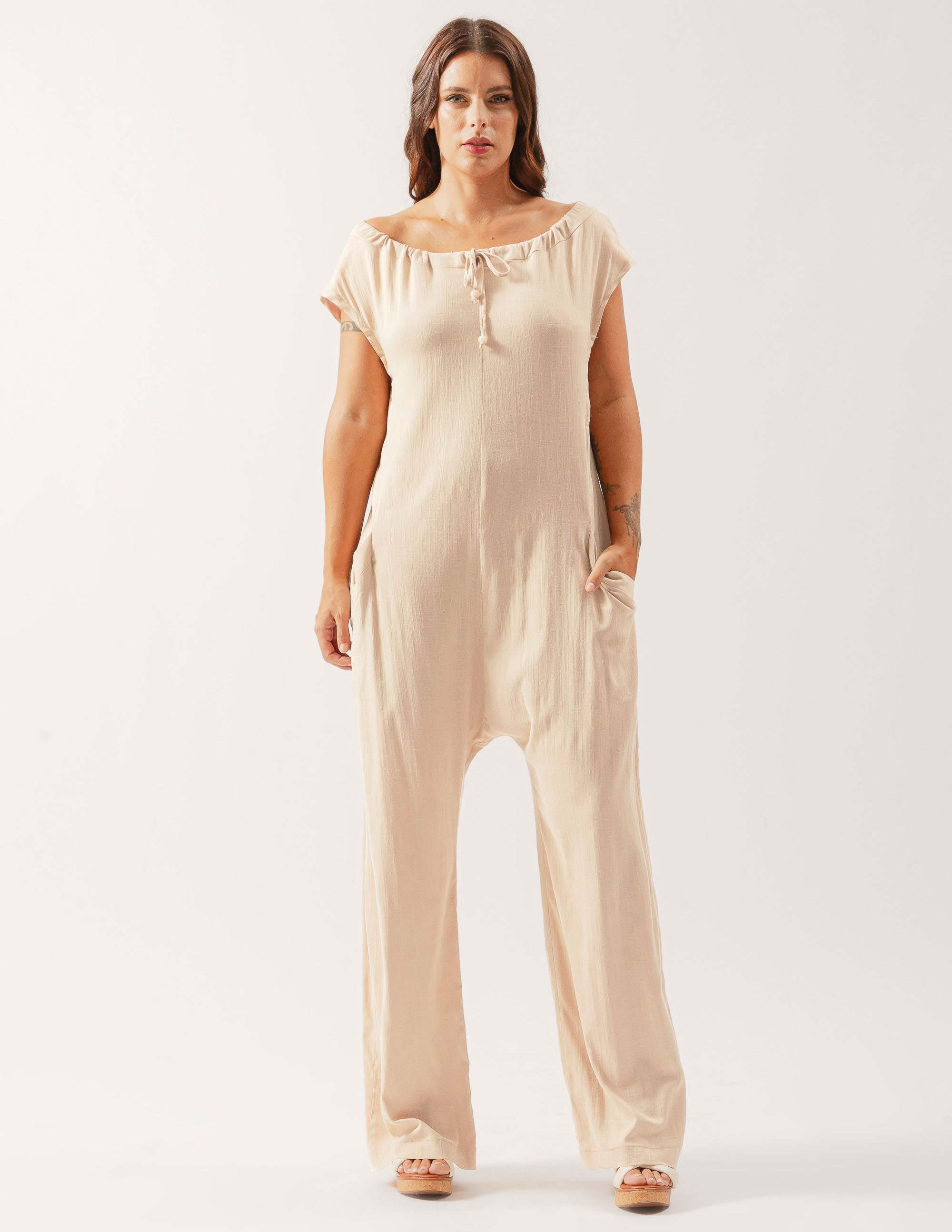 Macacão Saruel Linho Trigo