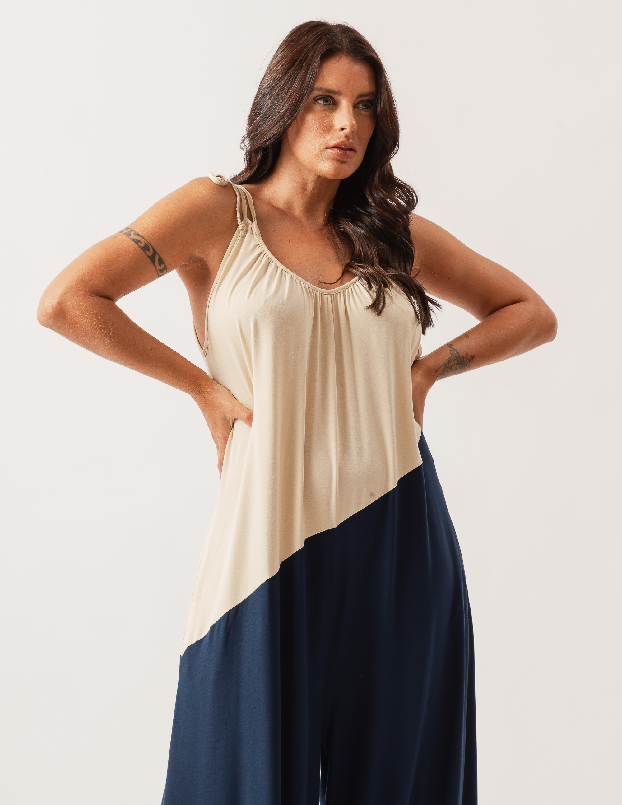 Macacão Bicolor Azul Marinho