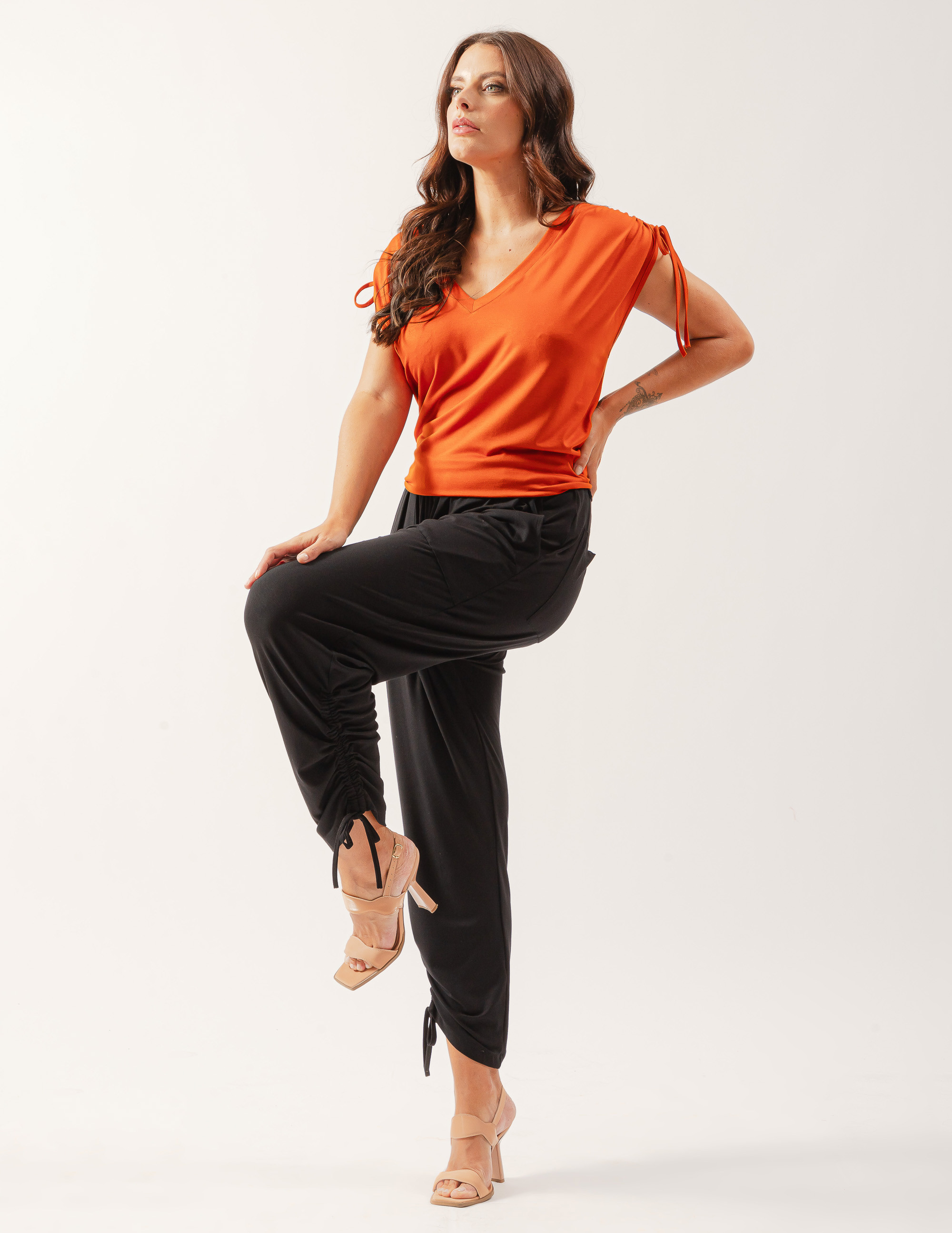 Blusa Decote V Detalhe Ombro Canaleta Laranja Brasa