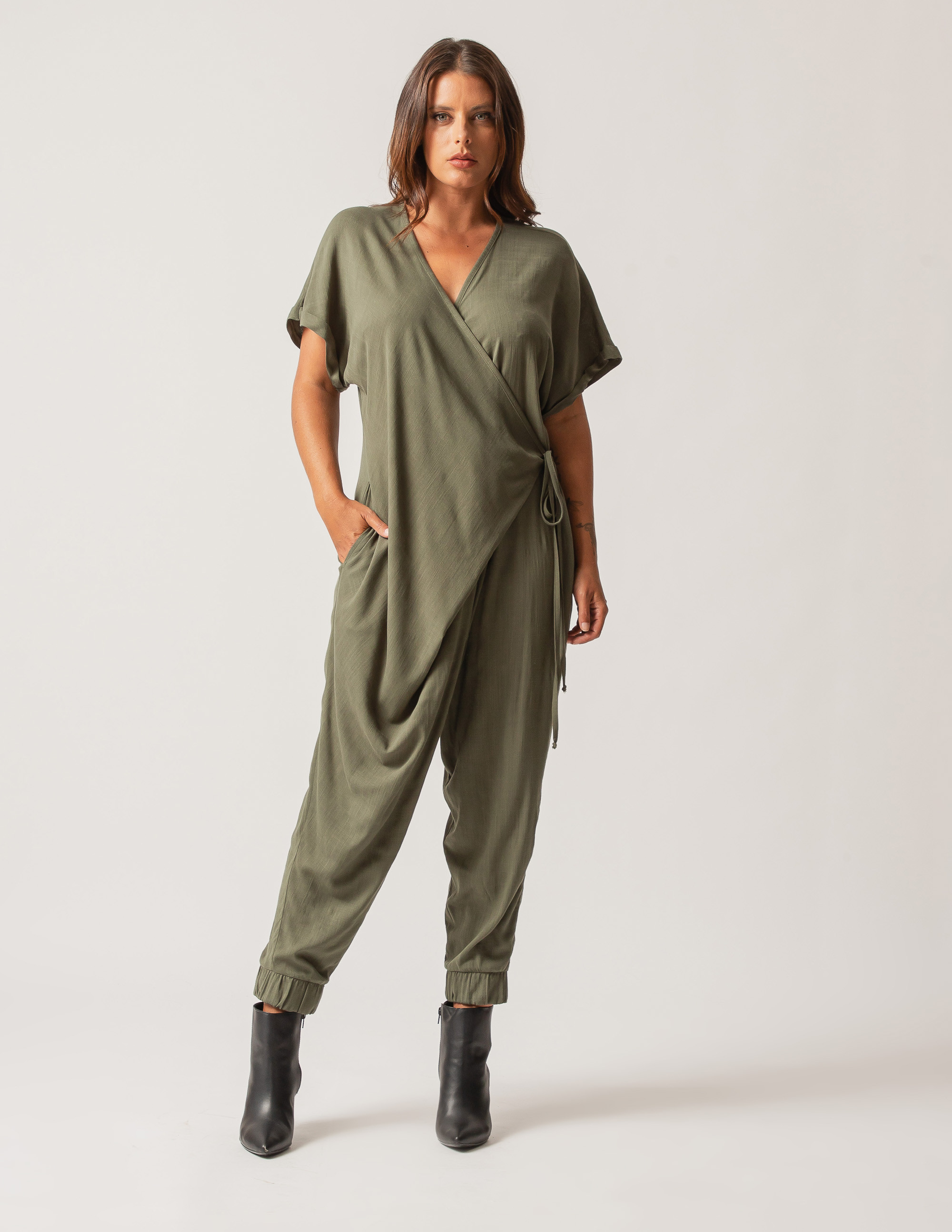 Macacão Pareô Verde Botânico