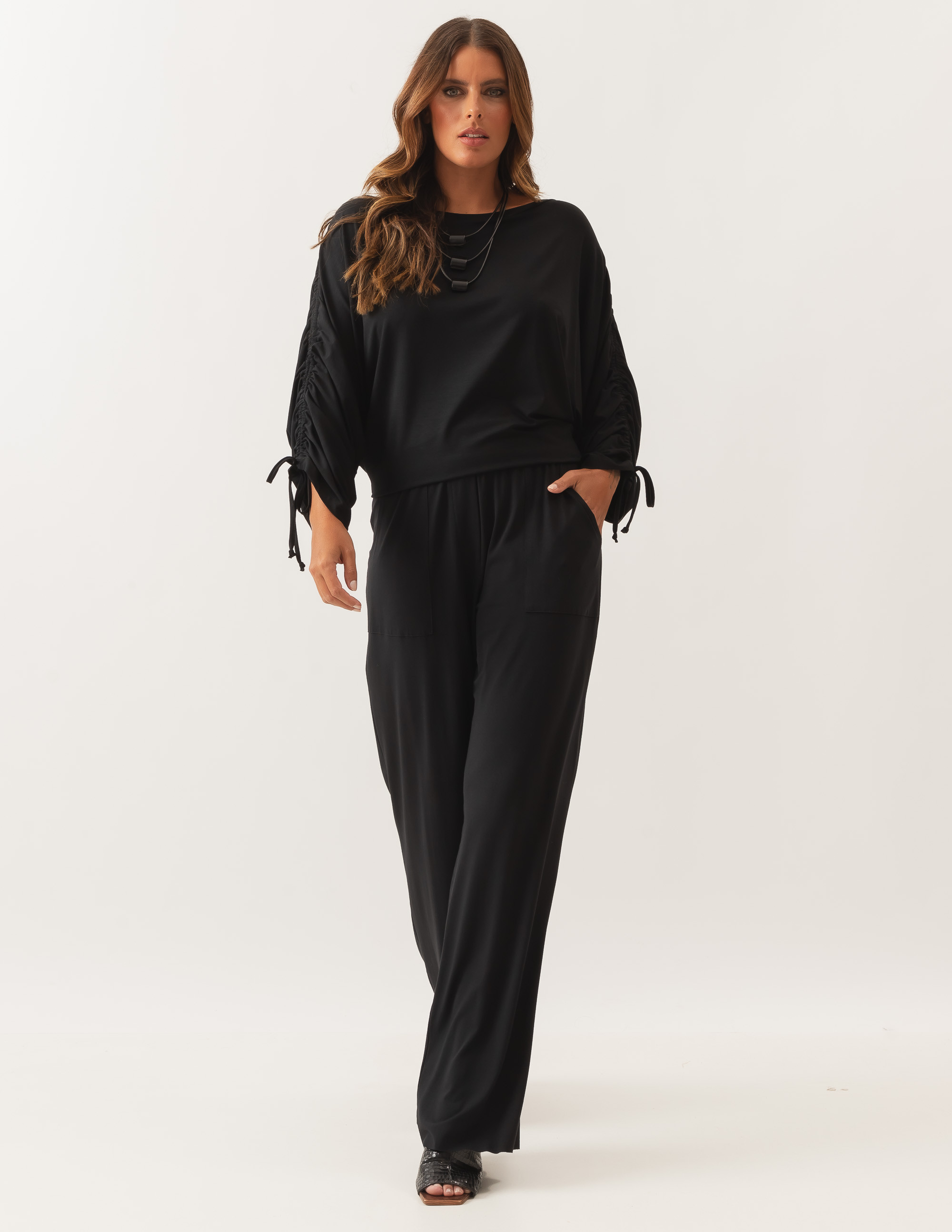 Blusa Manga Canaleta Ajustável Preta