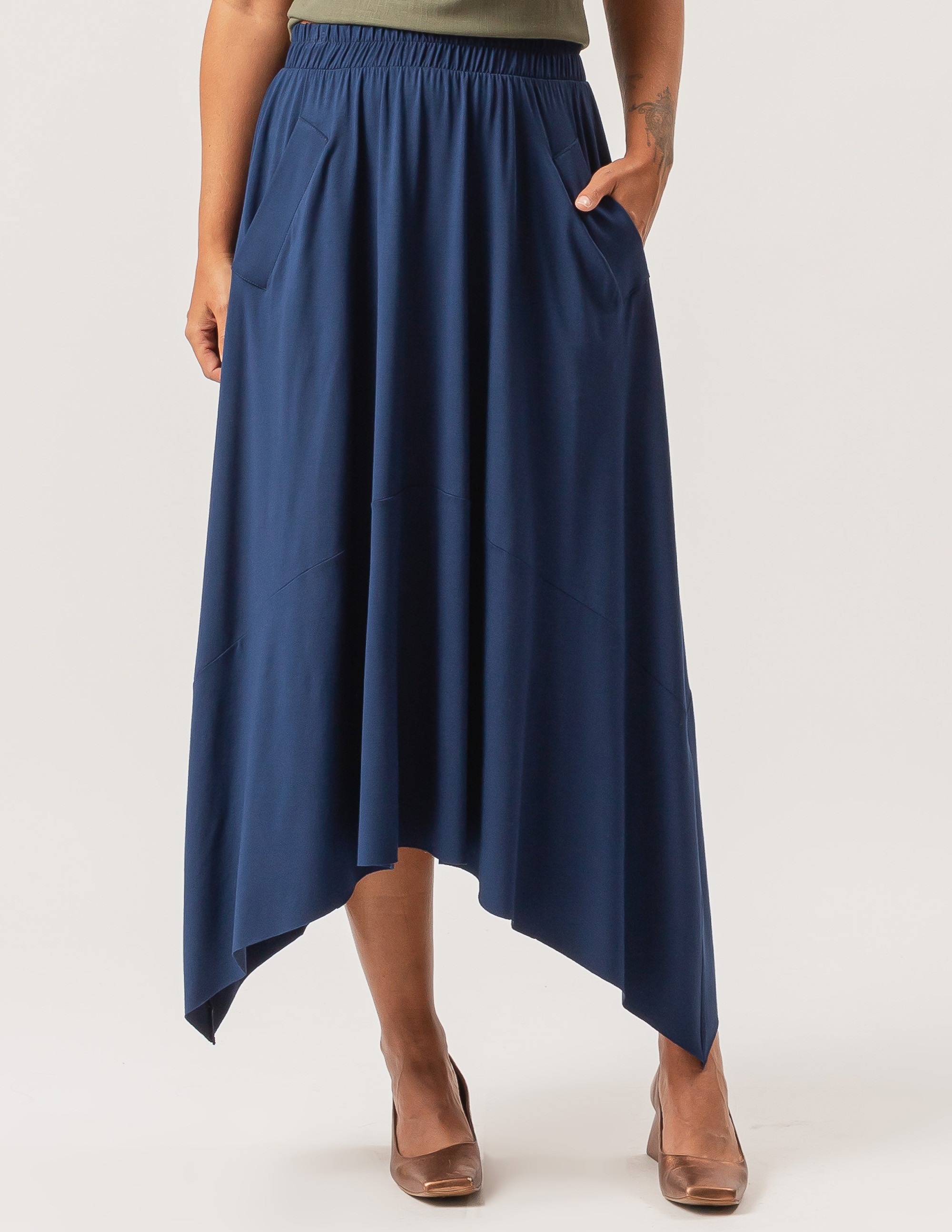 Saia Ponta Assimétrica Azul Marinho