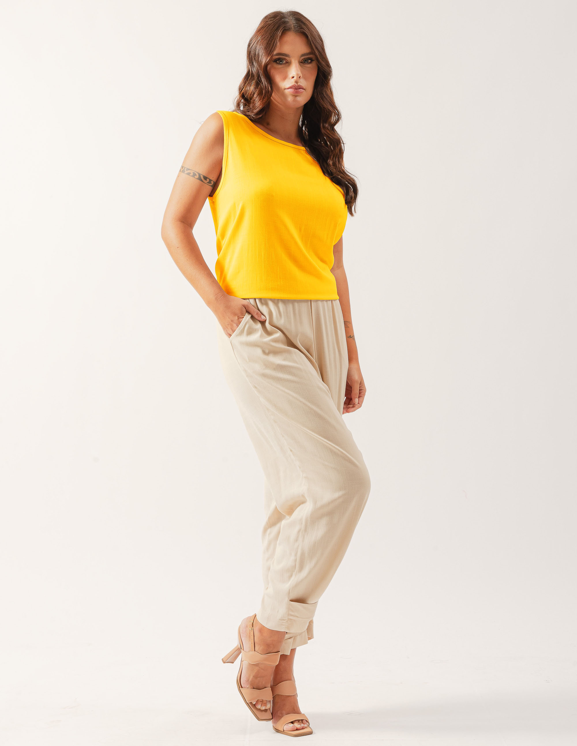 Blusa Cropped Linho Amarelo Âmbar