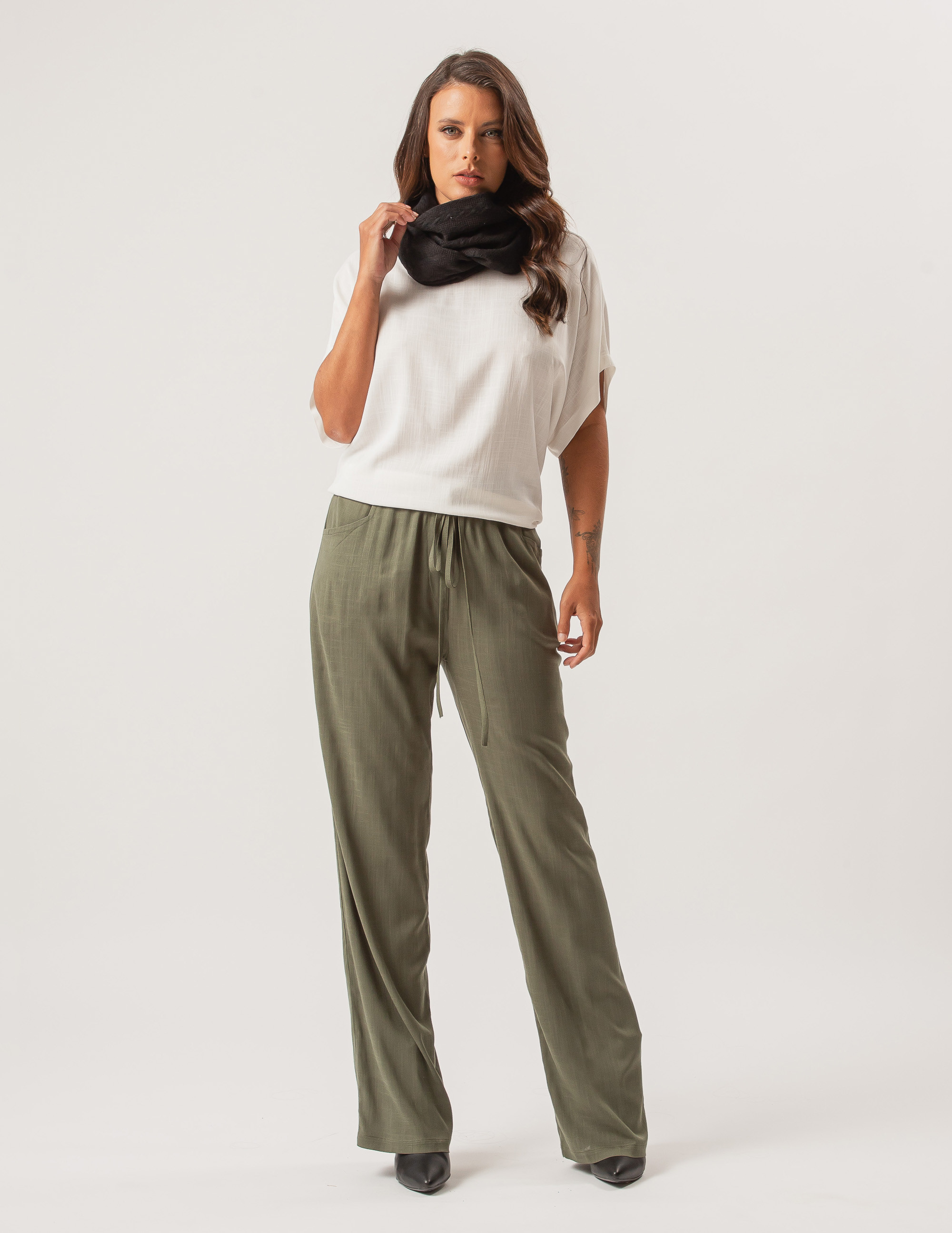 Calça Reta Linho Verde Botânico