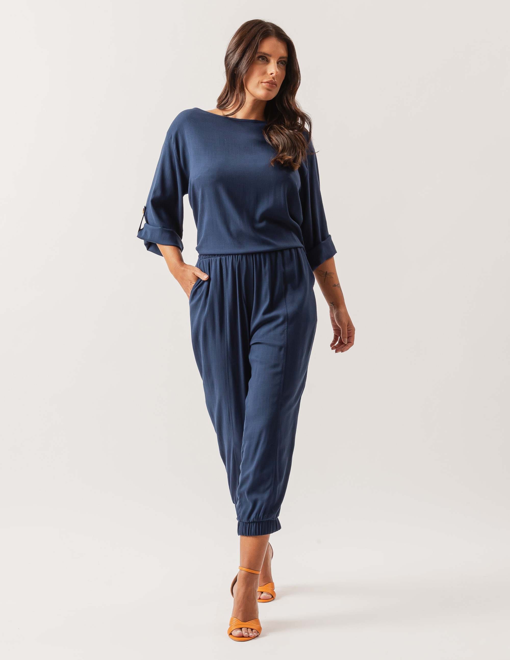 Calça Linho Recorte Pespontado Azul Marinho