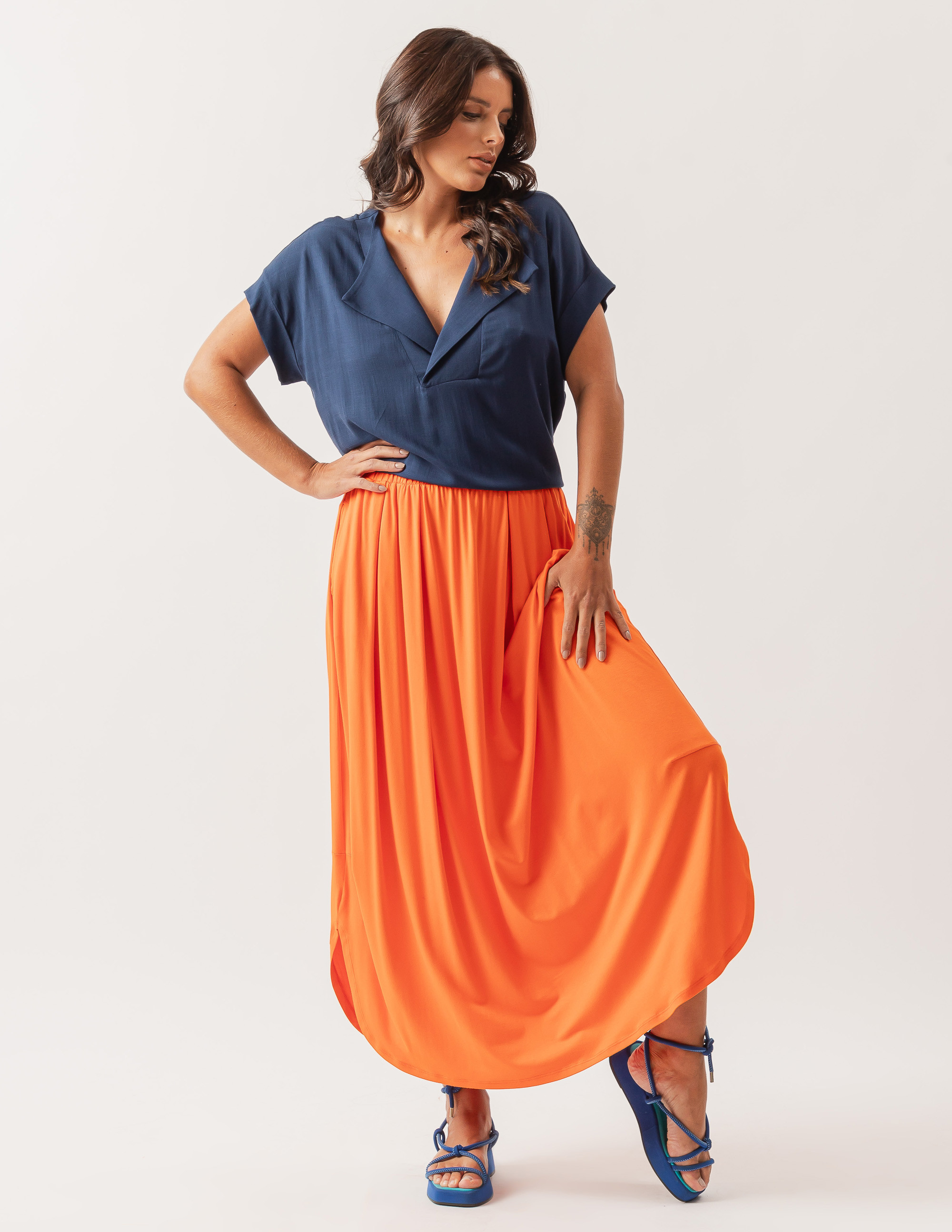 Blusa Linho Pala Decote Azul Marinho