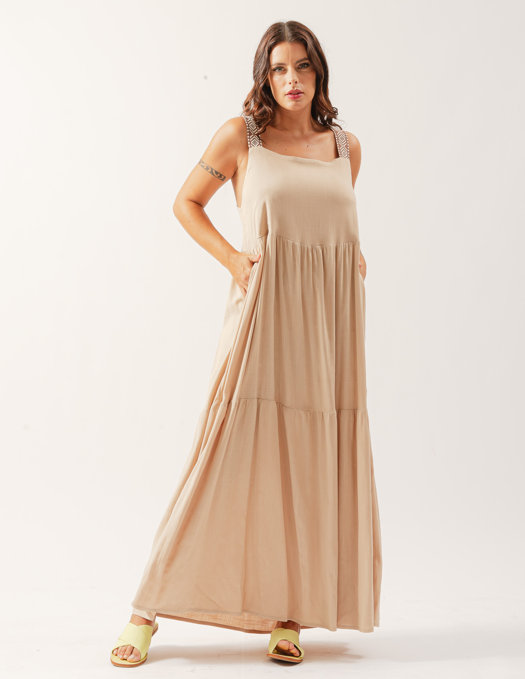 Vestido Camadas Linho Alça Aviamento Aveia