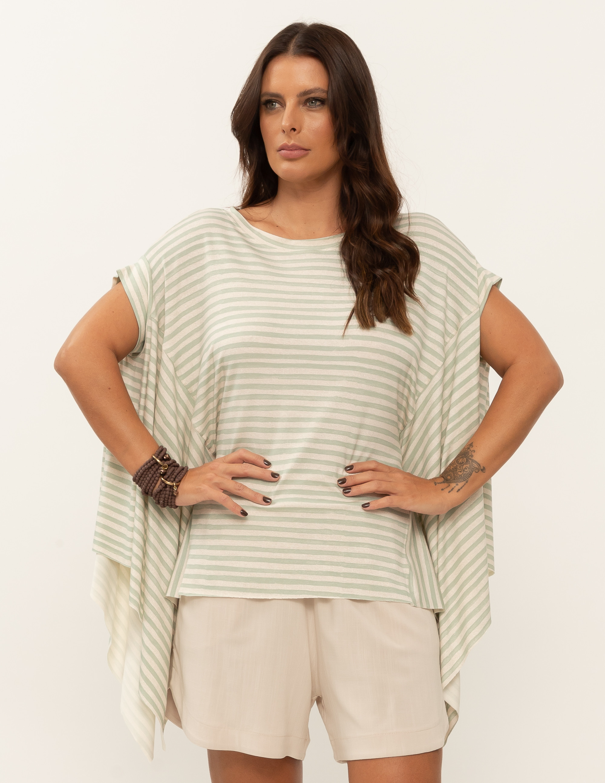 Blusa Assimétrica Listra Verde Fiji