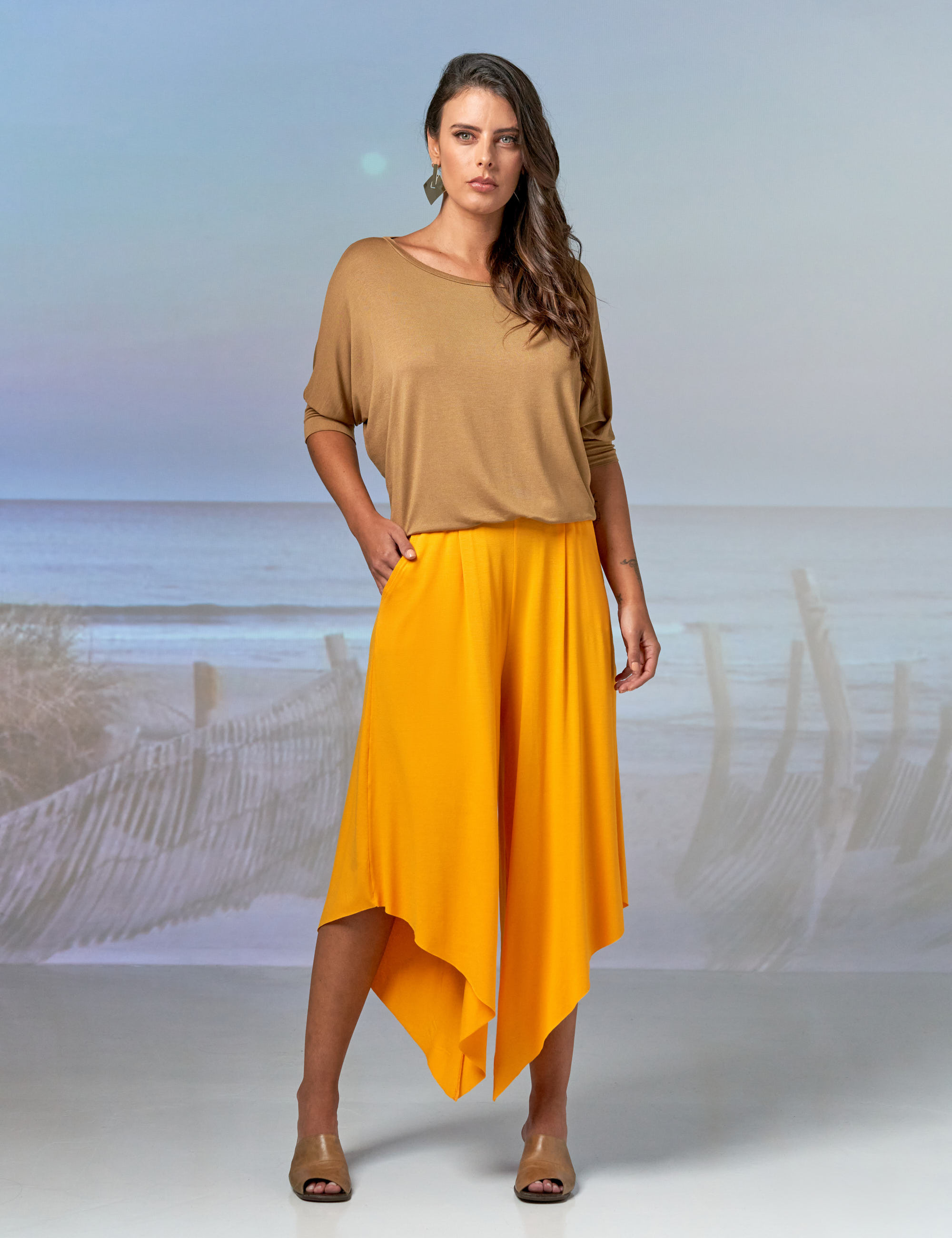 Calça Pantacourt Diagonal Maracujá