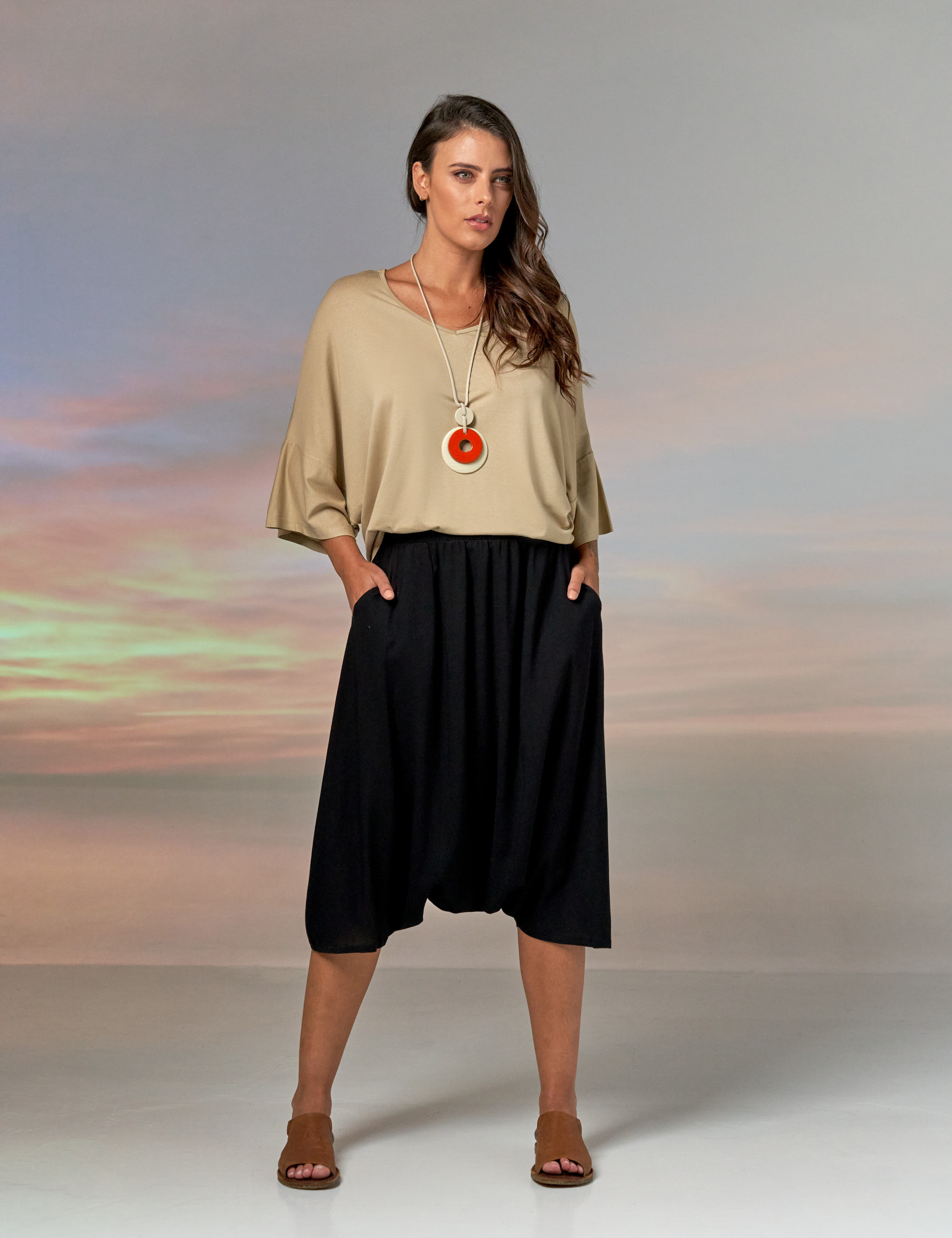 Pantacourt Saruel Linho Preta