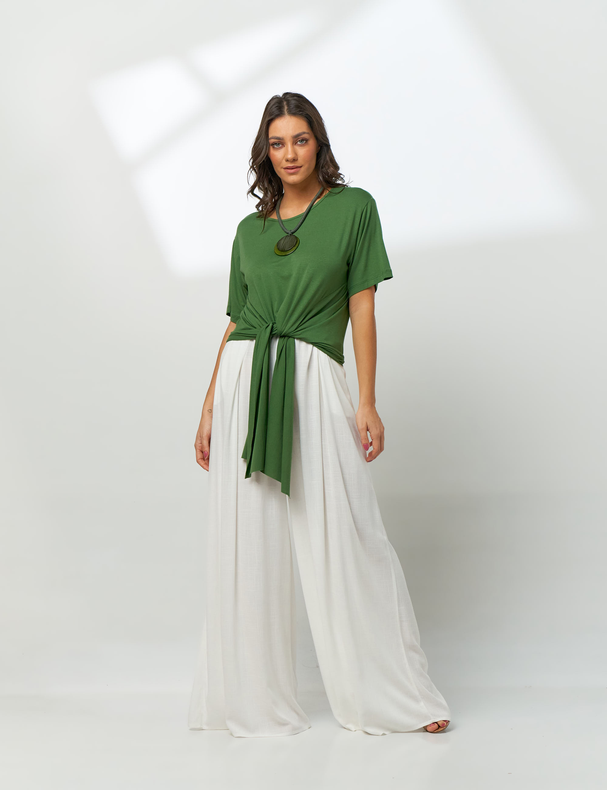 Calça Pantalona Linho Pregas Off White-U