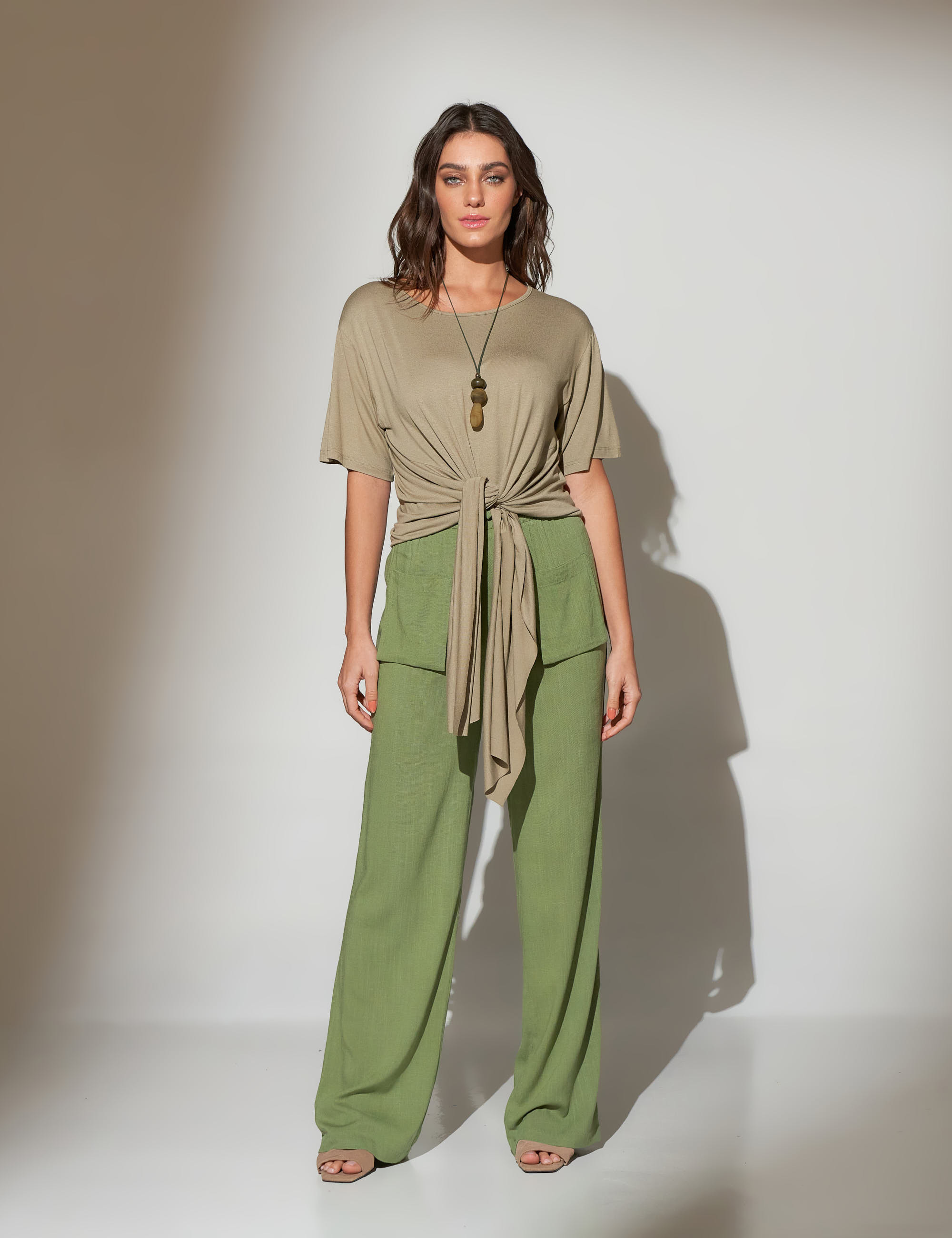 Calça Linho Bolsos Azeitona-U