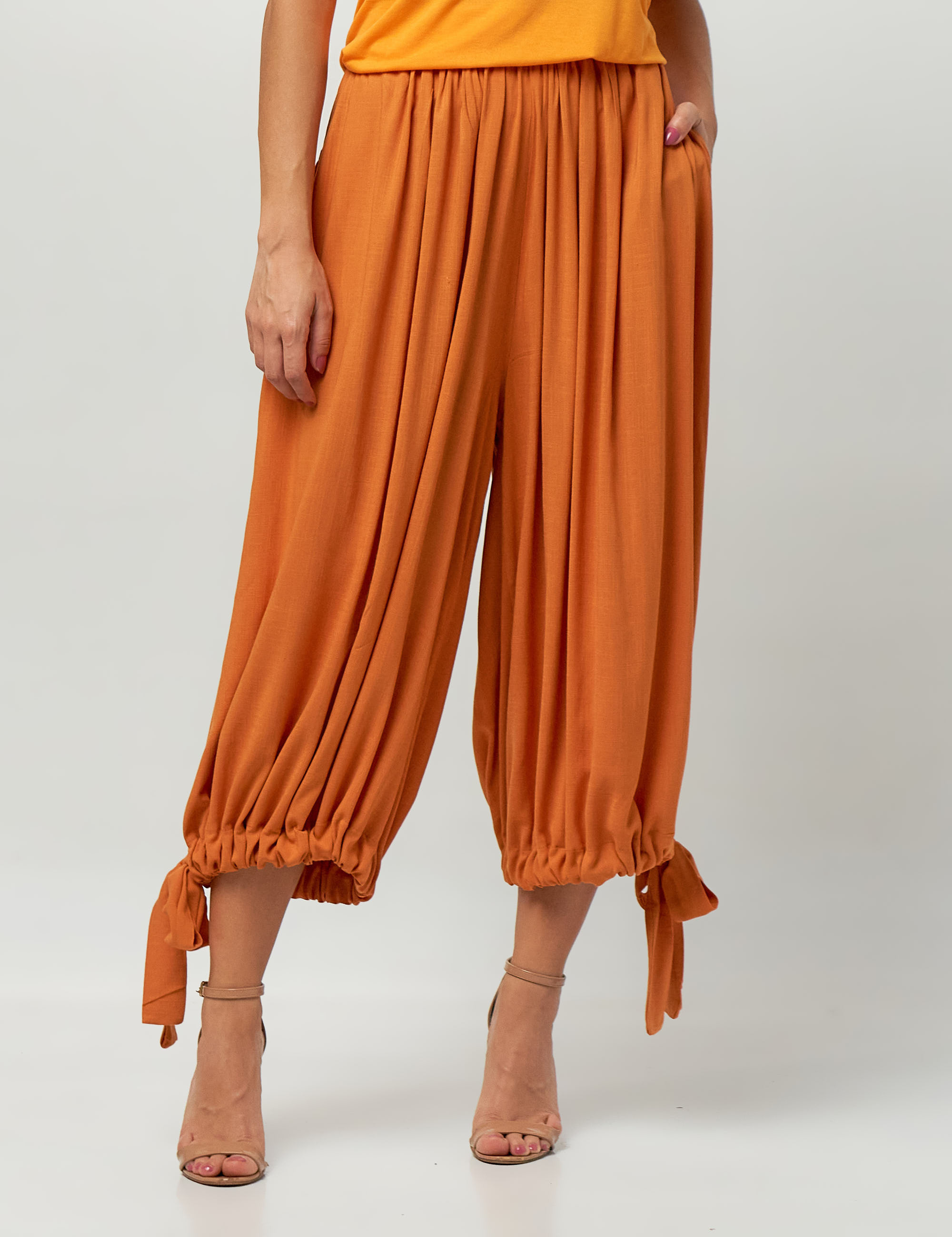 Calça Pantacourt Laço Dende