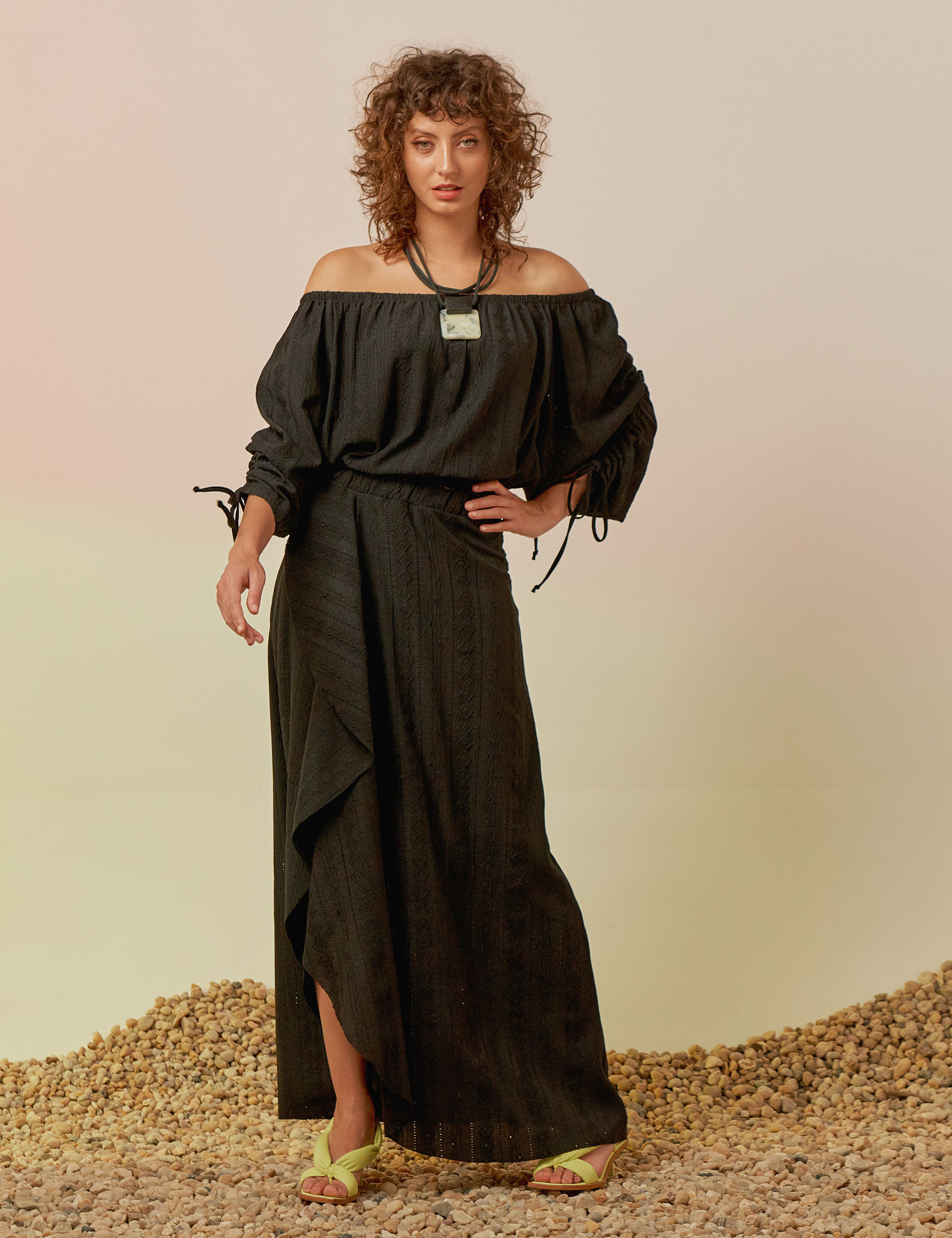 Blusa Franzida Laise Preta