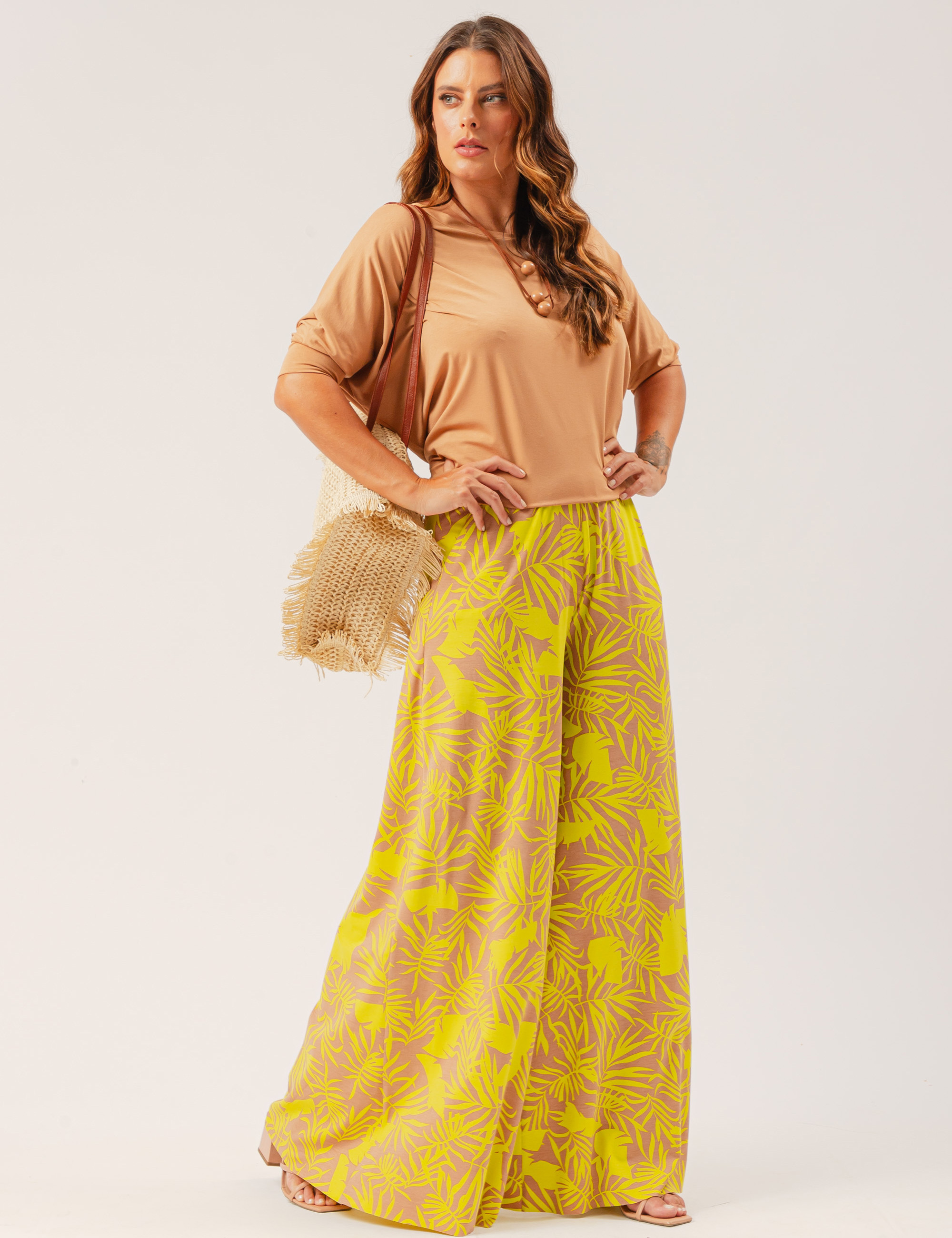 Calça Maxi Pantalona Estampa Folhas