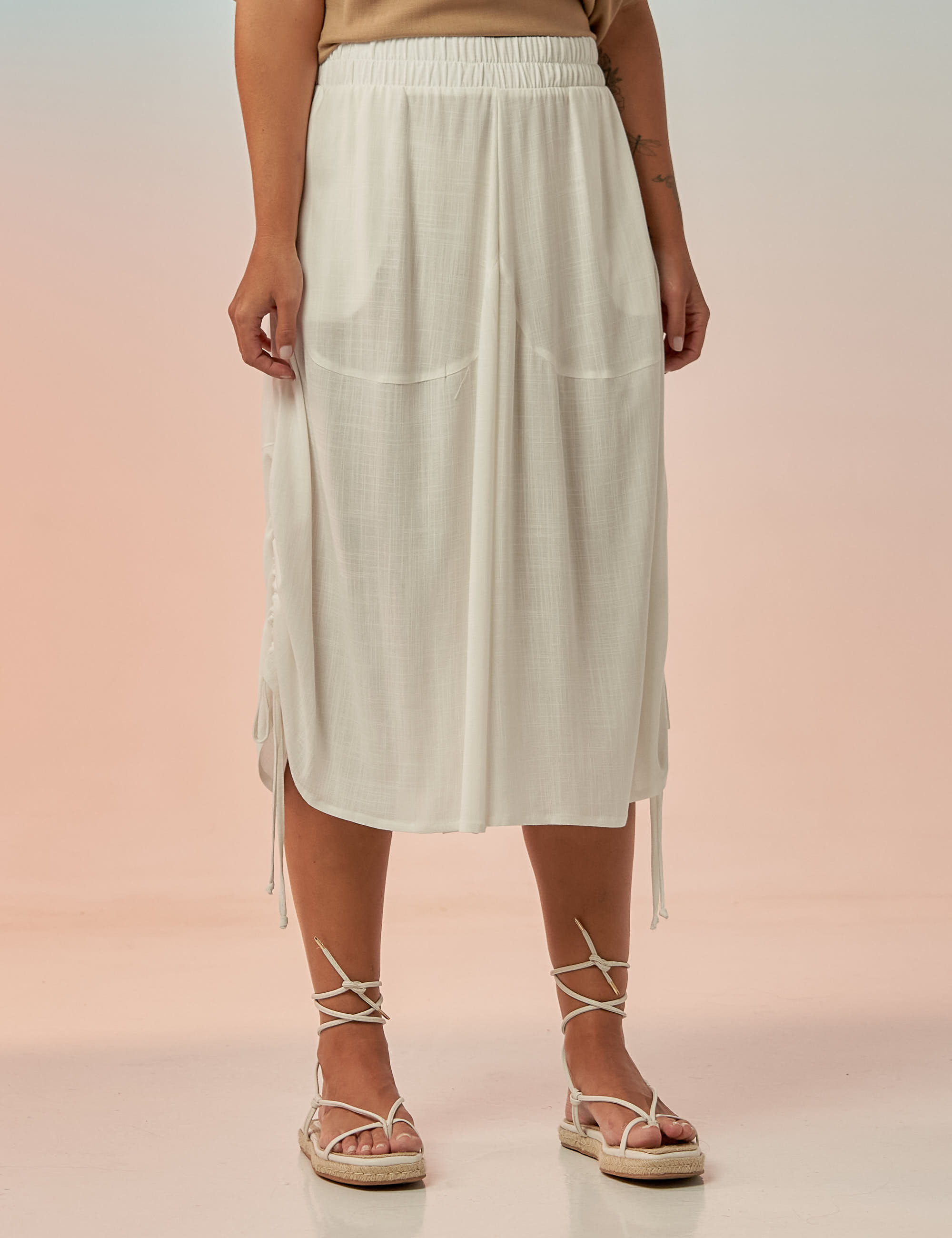 Calça Pantacourt Linho Off