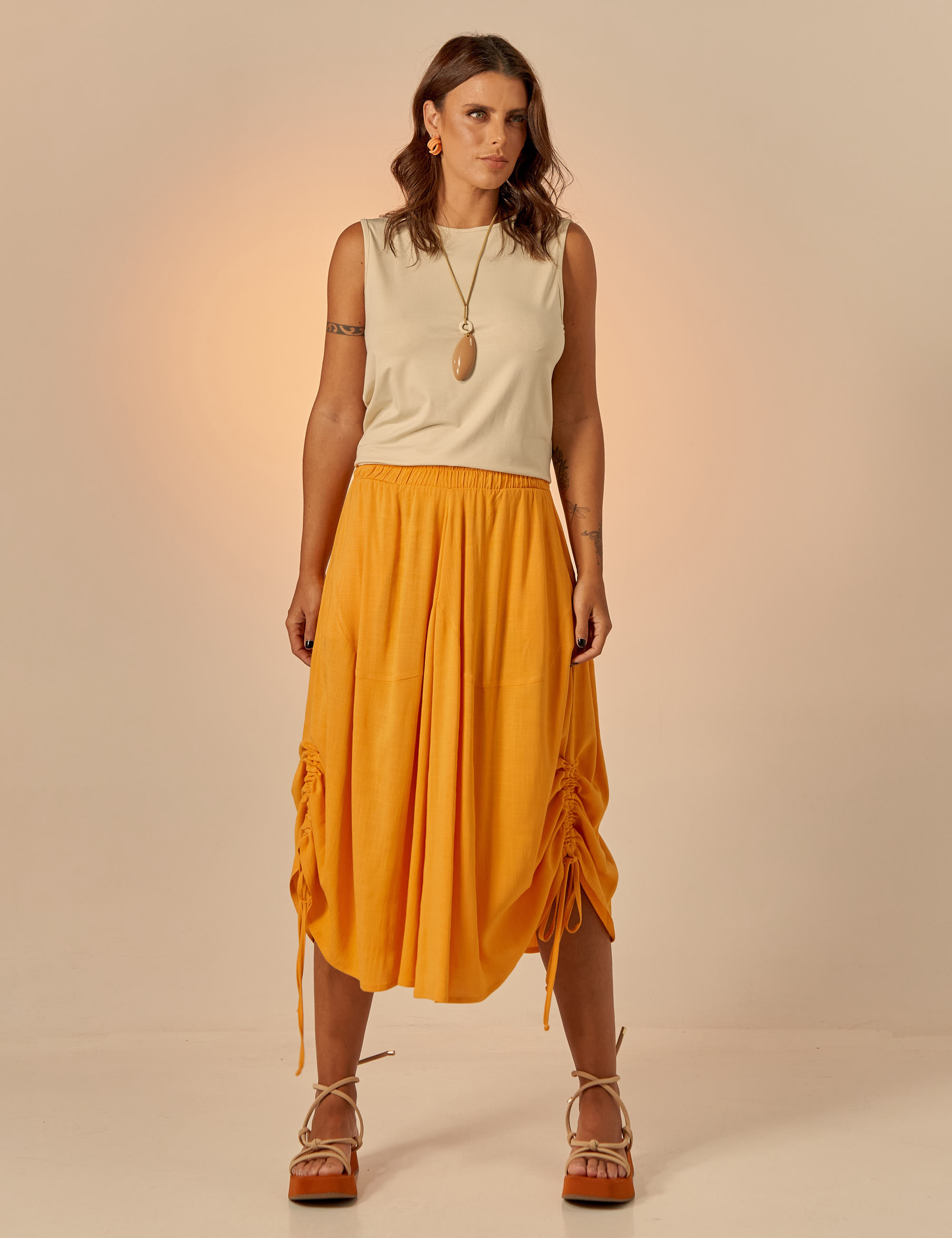 Calça Pantacourt Linho Papaya