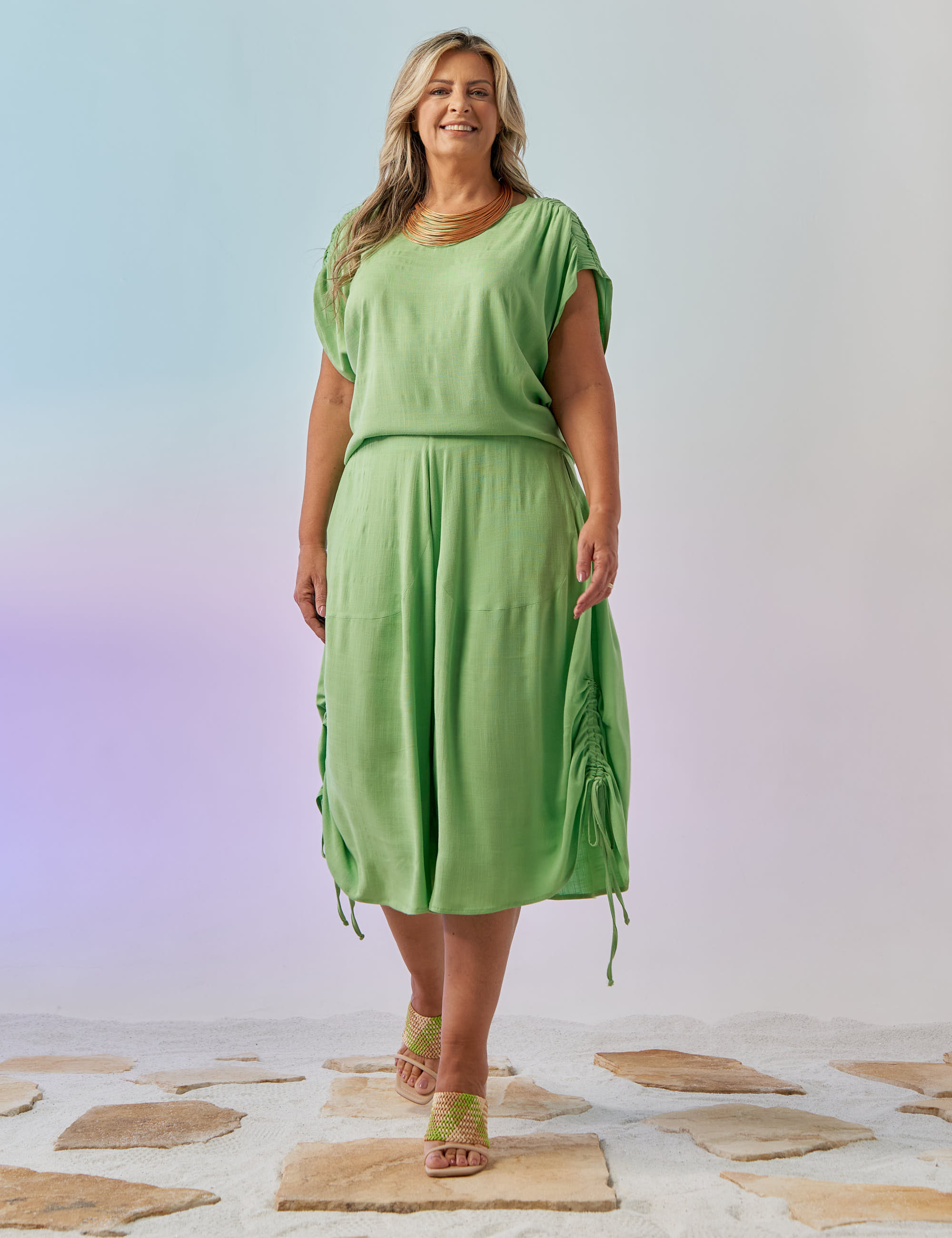 Calça Pantacourt Linho Salsa