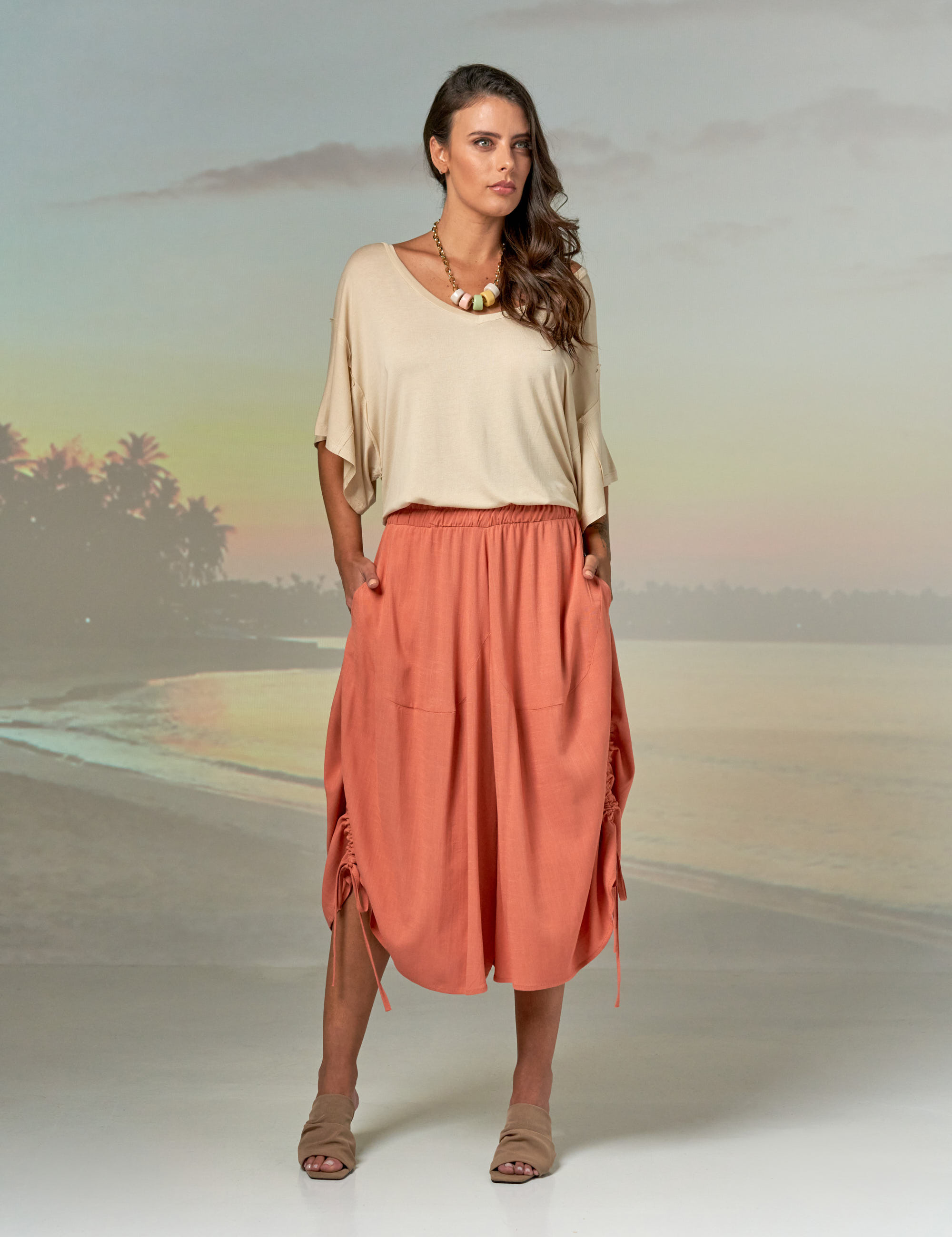 Calça Pantacourt Linho Goiaba