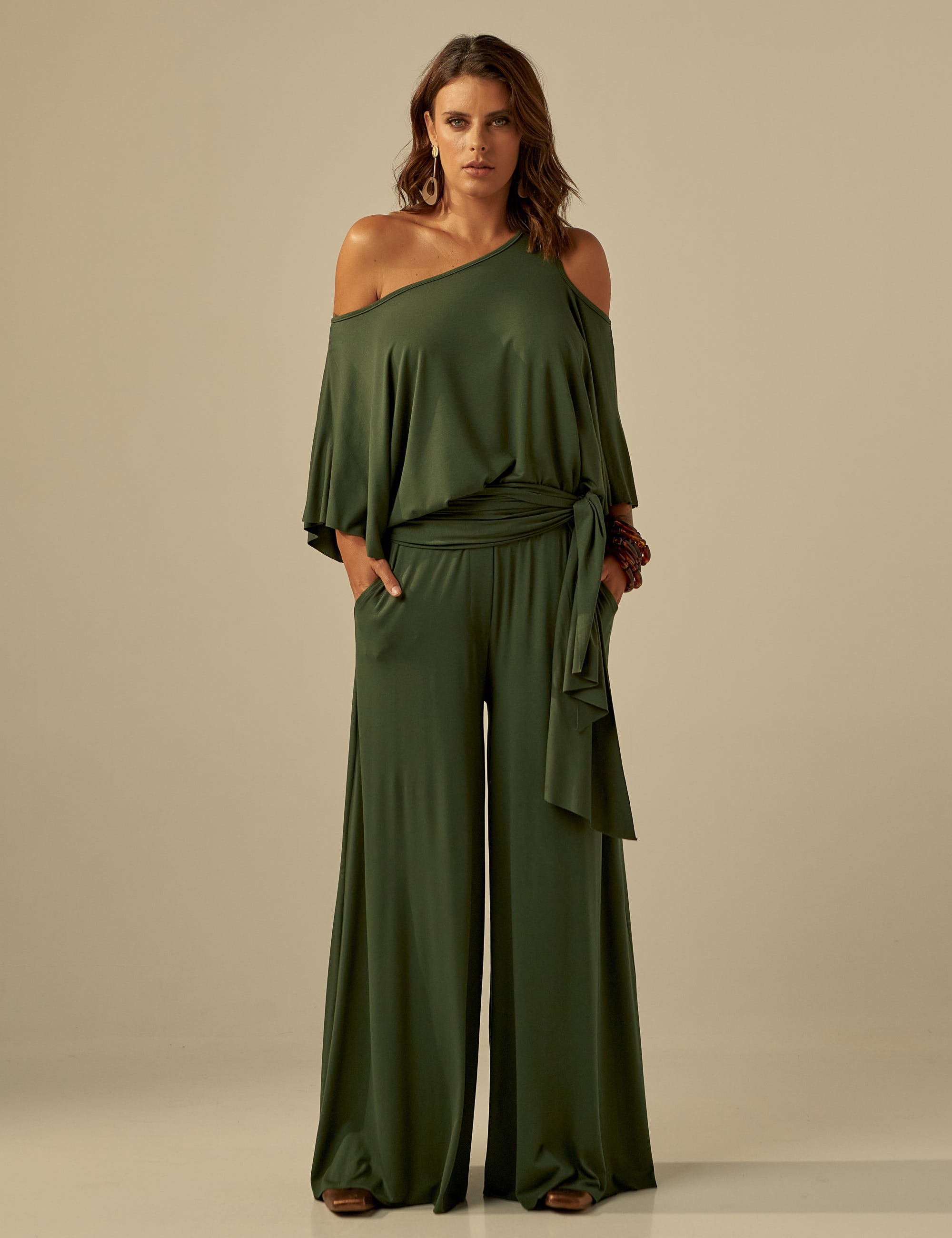 Blusa Abertura Ombros Faixa Musgo