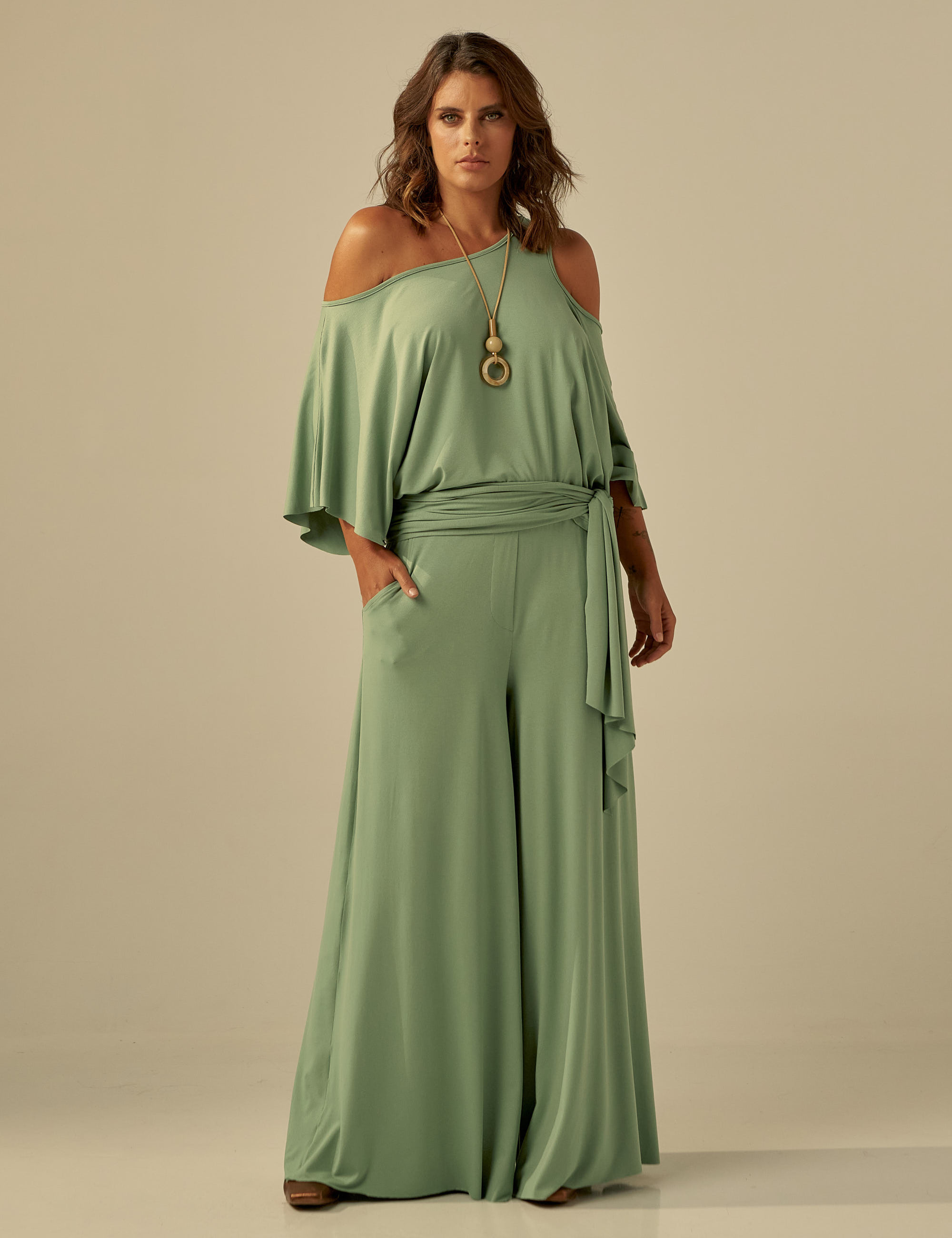 Blusa Abertura Ombros Faixa Quartzo