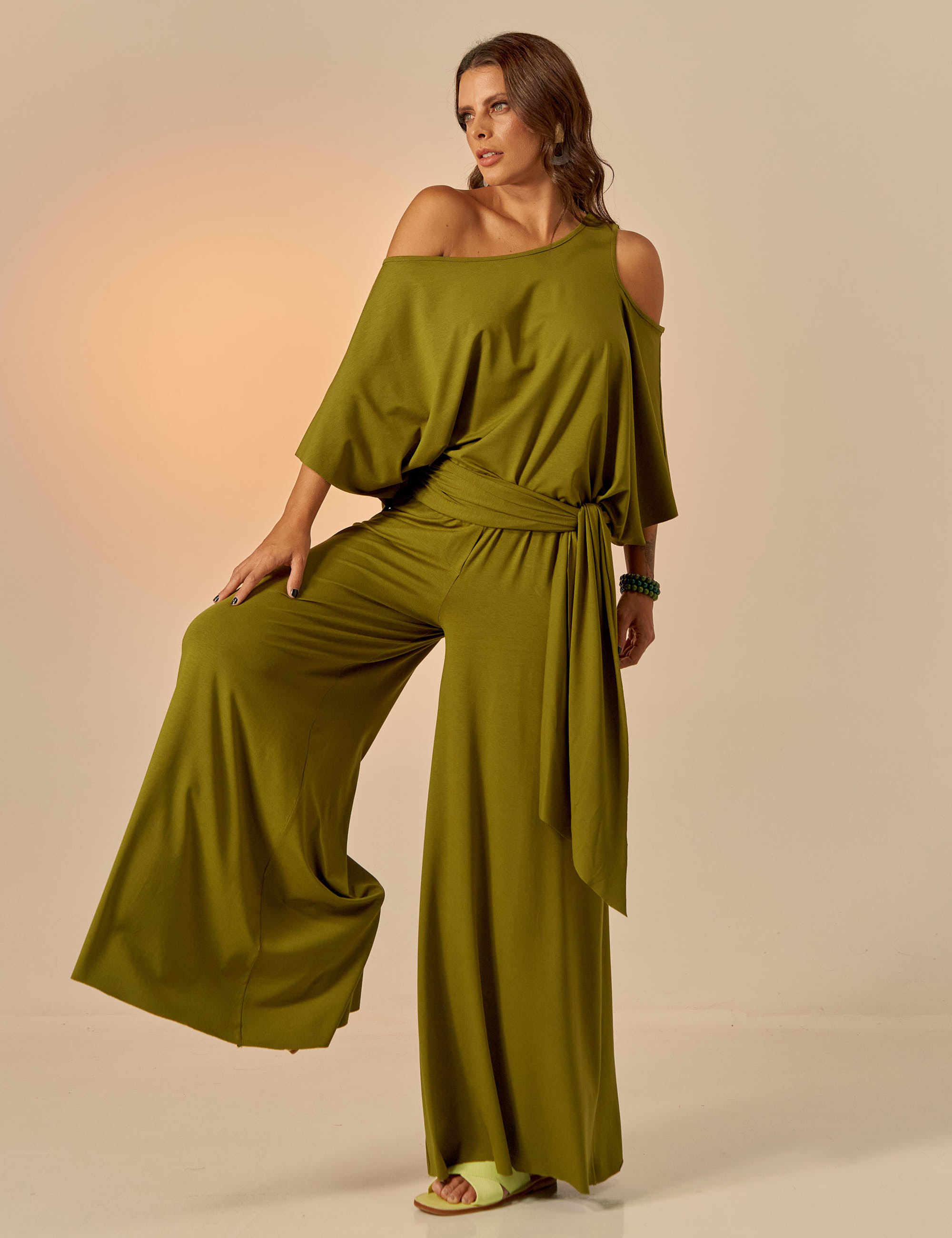 Blusa Abertura Ombros Faixa Atemoia