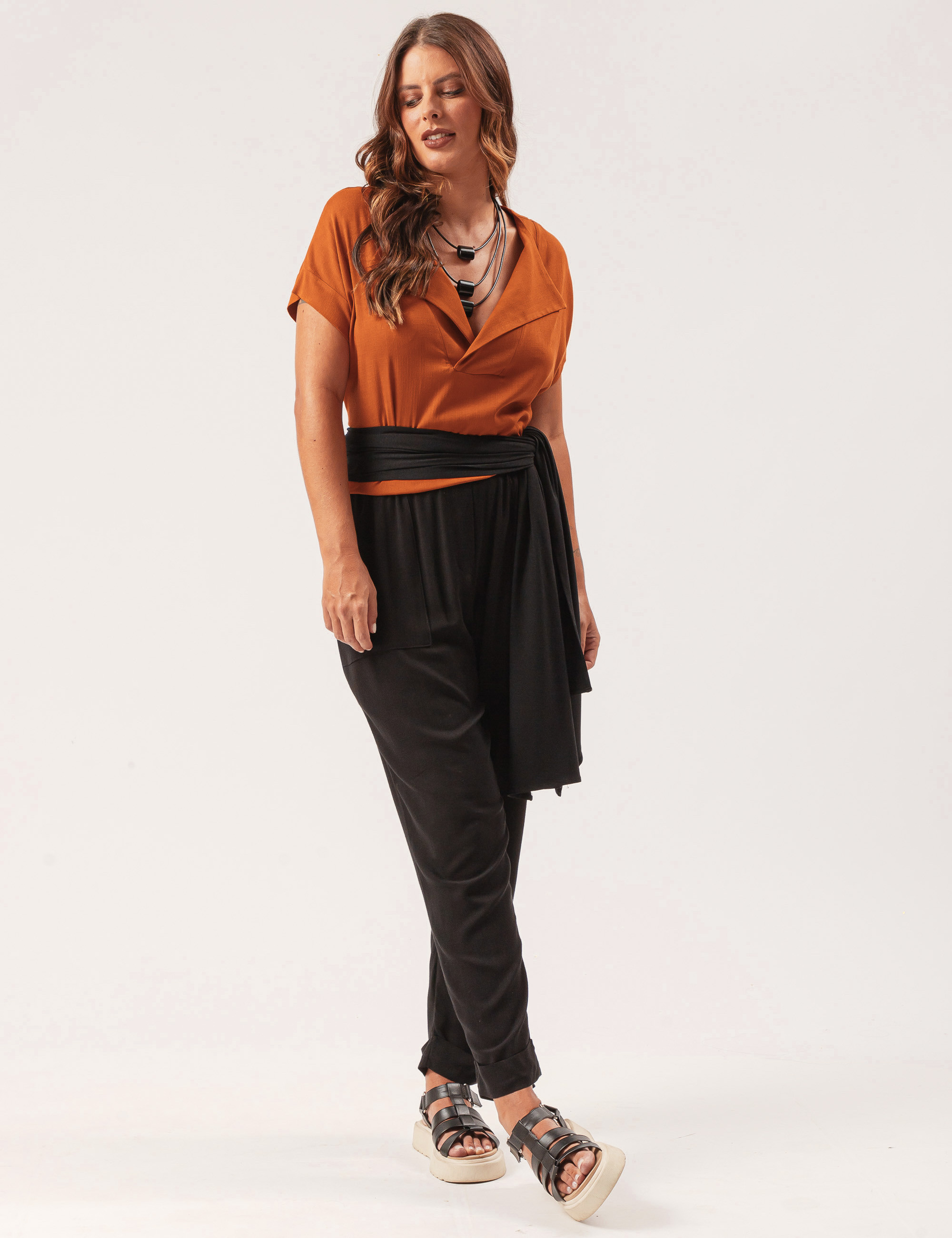 Blusa Linho Pala Decote Marrom Terra