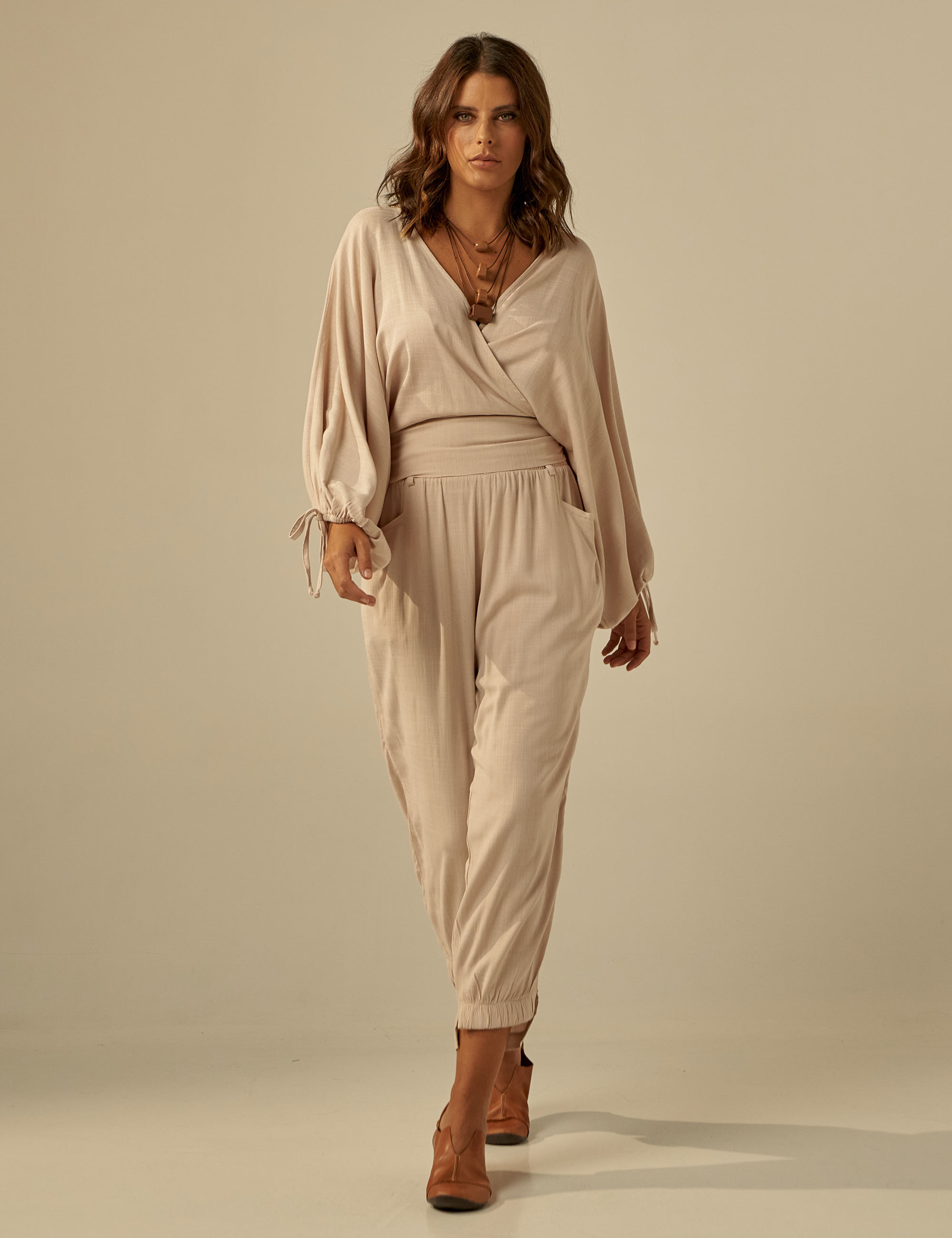 Blusa Transpasse Linho Aspargo