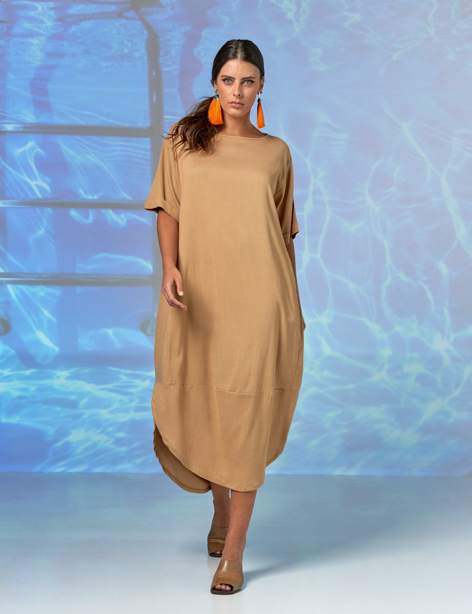 Vestido Midi Linho Areia