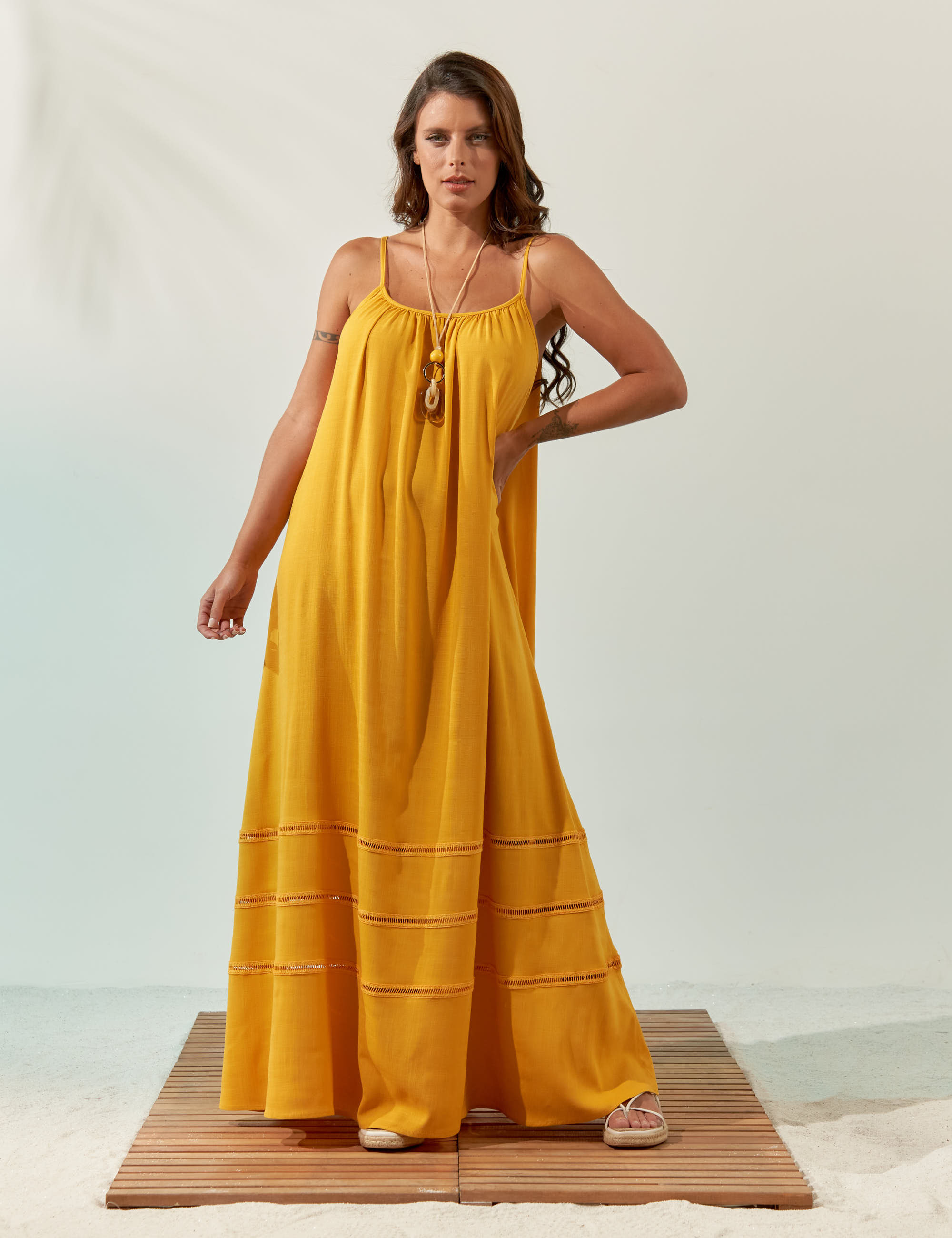 Vestido Trapézio Linho Amarelo Mel