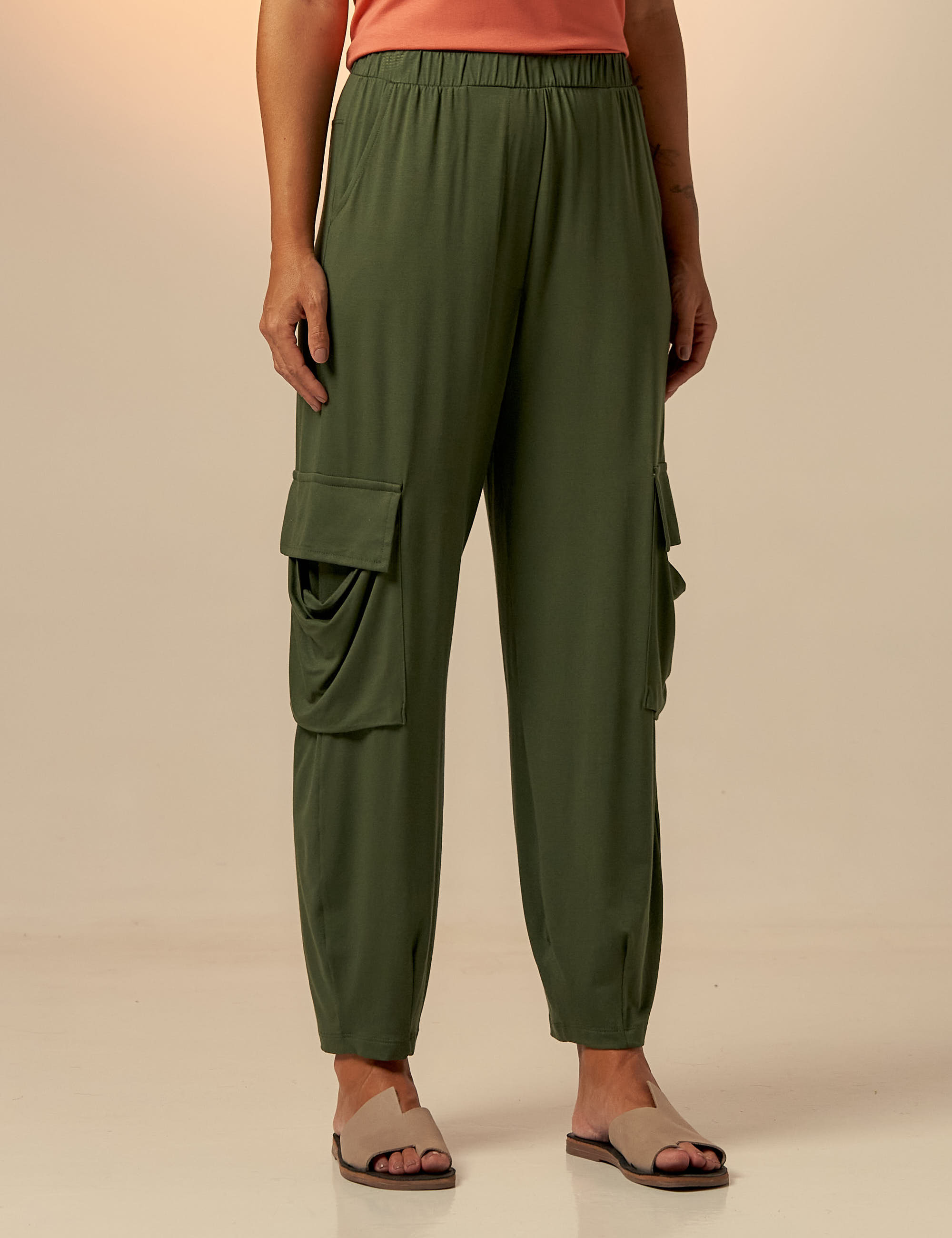 Calça Bolso Lateral Musgo