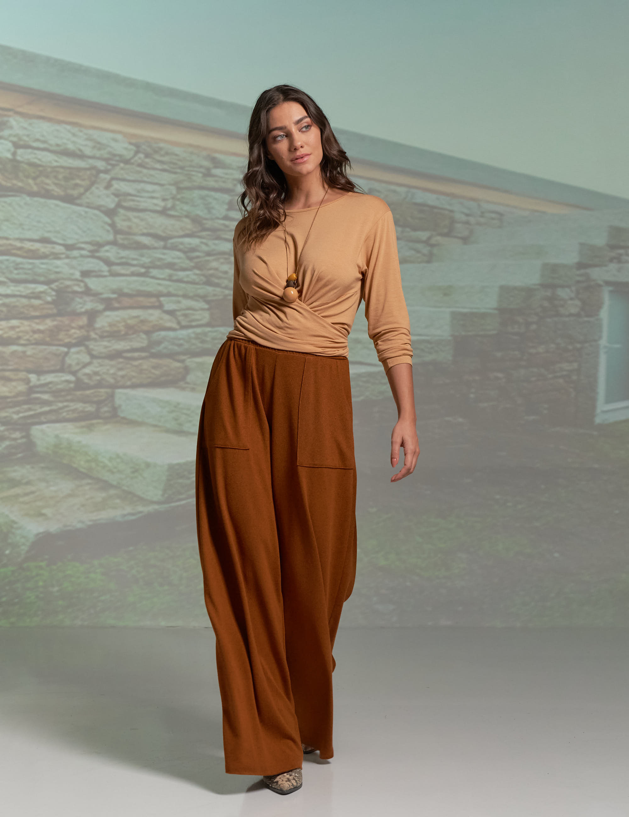 Calça Pantalona Lã Amendoim