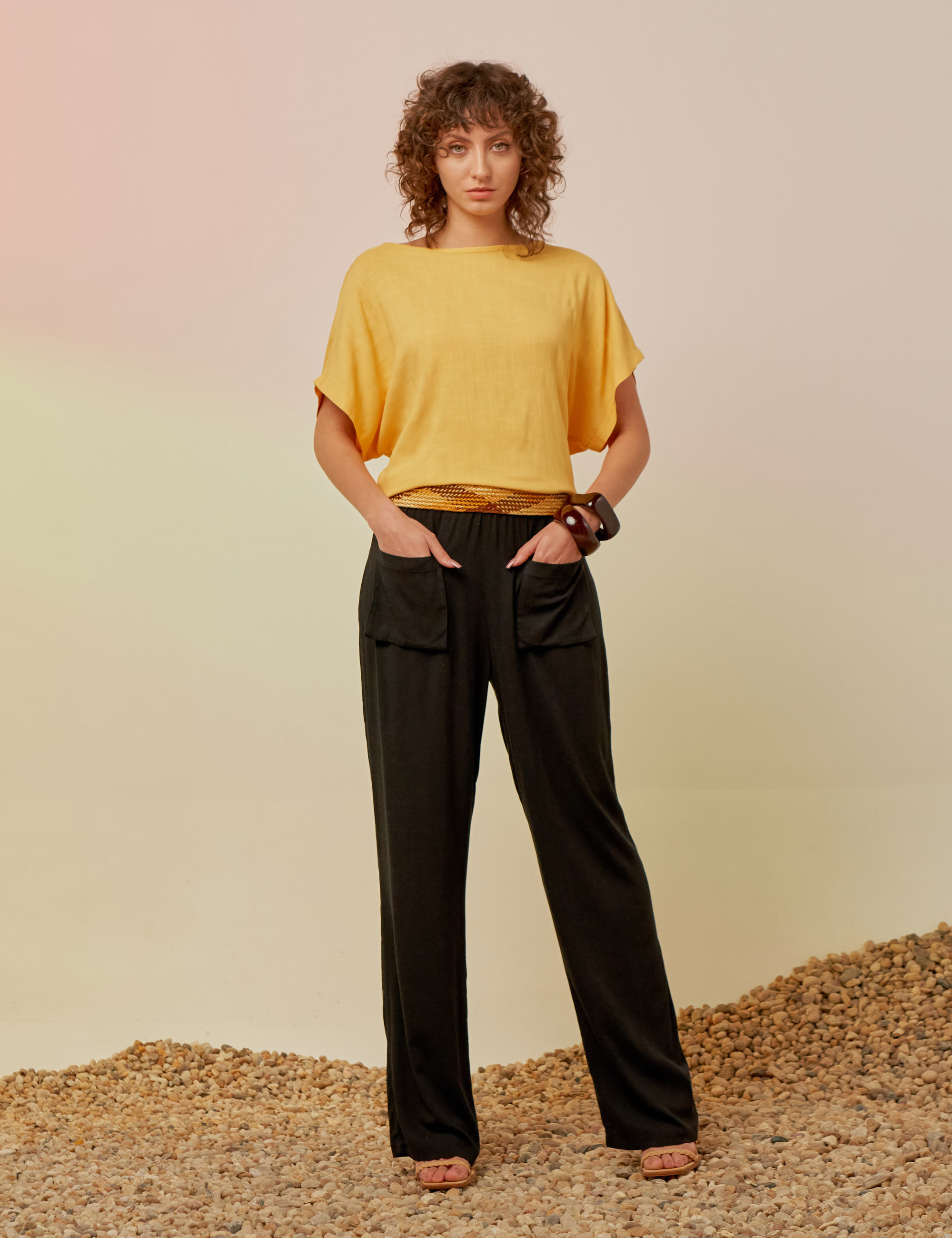 Calça Linho Bolsos Preta-U